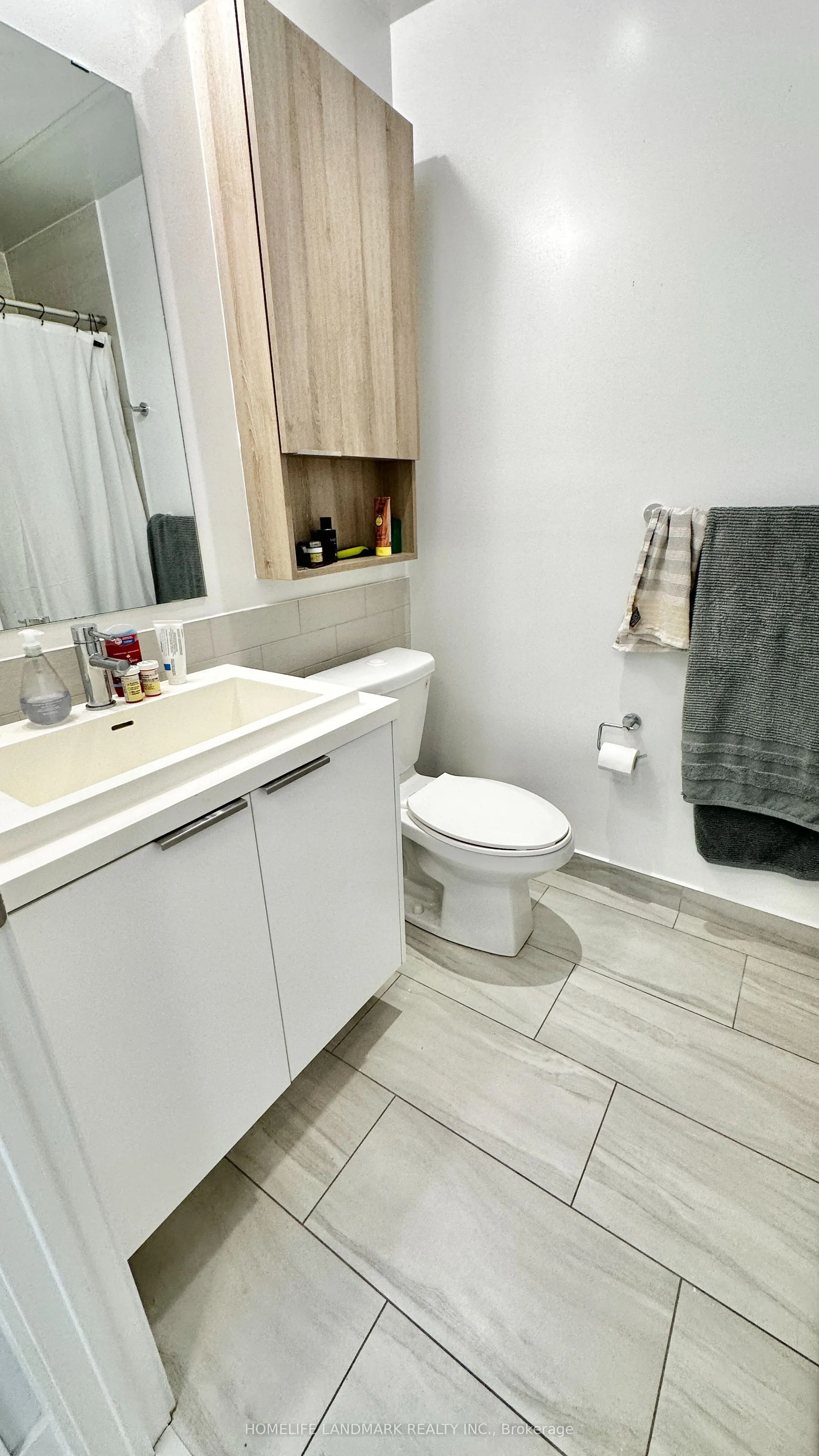 6 Sonic Way S, #408