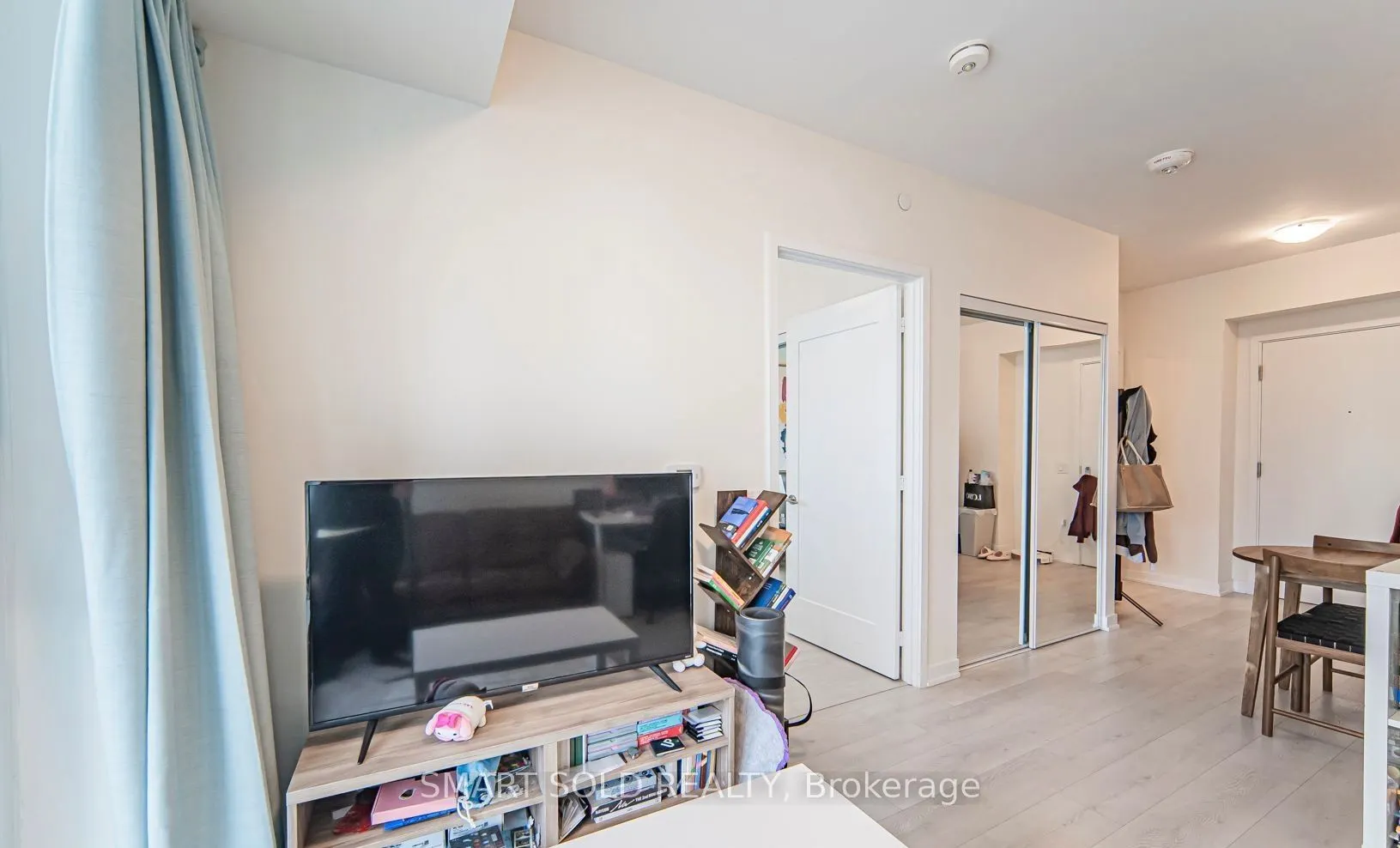 28 Freeland Street, #1603