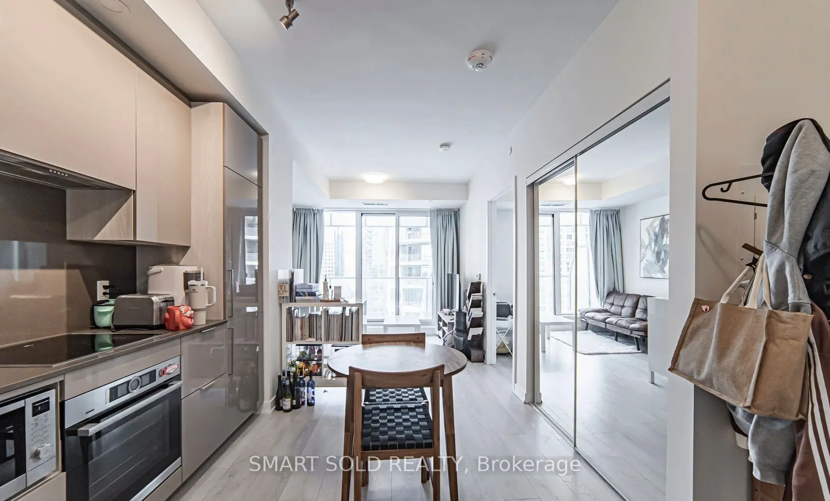 28 Freeland Street, #1603