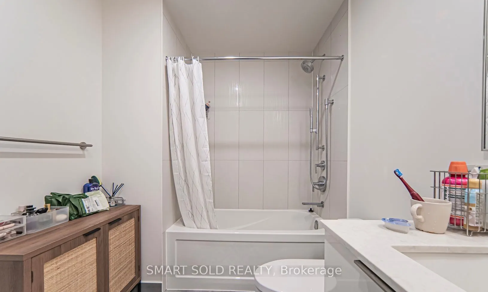 28 Freeland Street, #1603