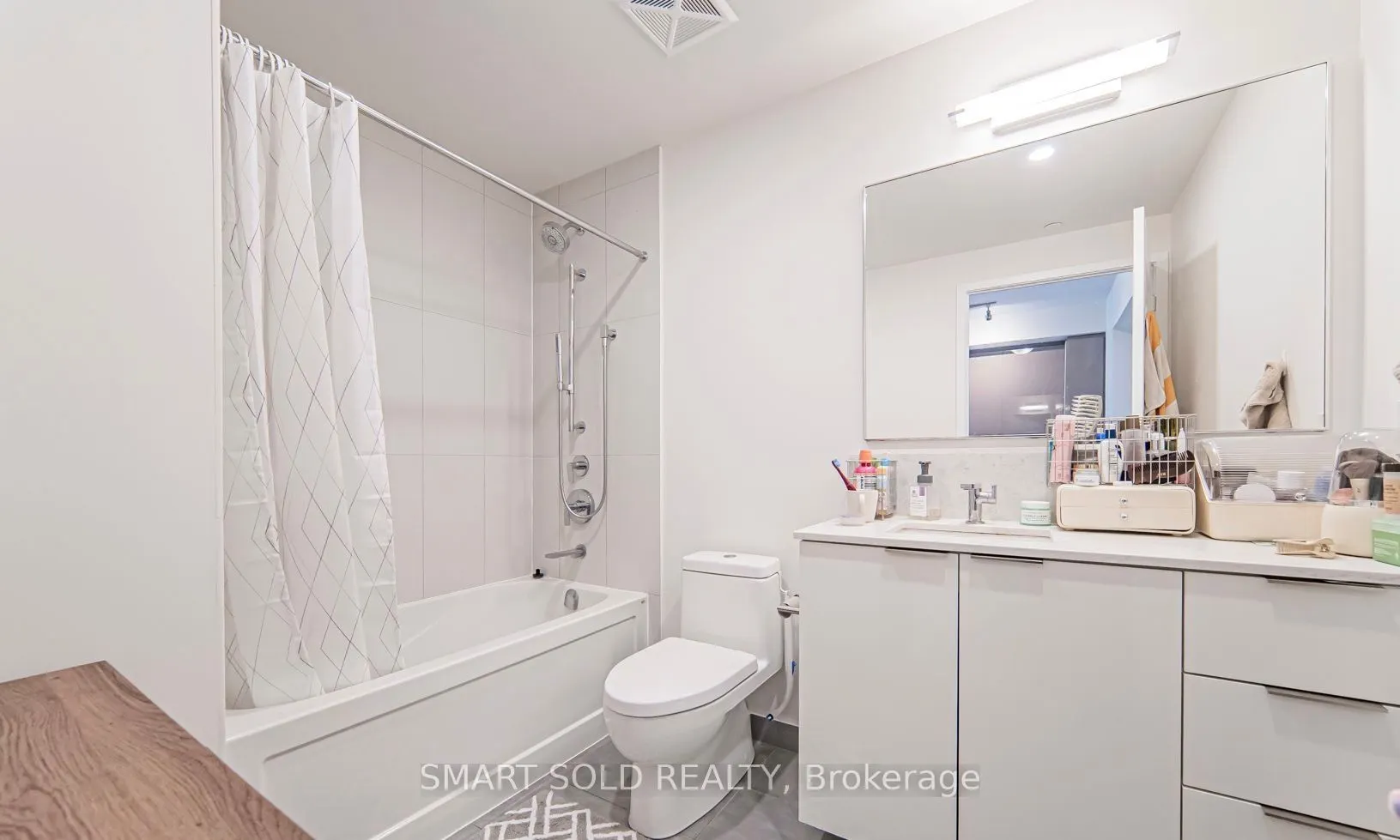 28 Freeland Street, #1603