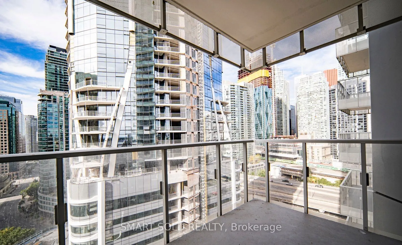 28 Freeland Street, #1603