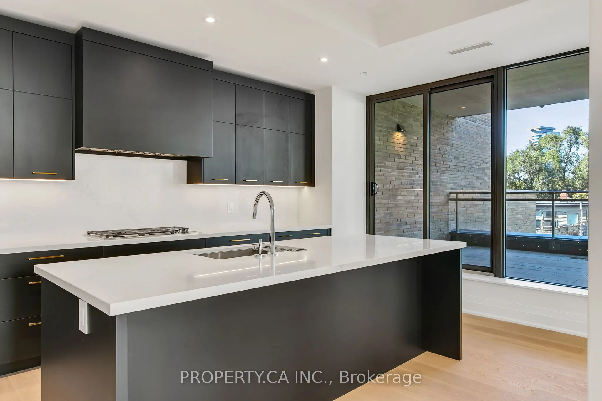 10 Prince Arthur Avenue, #403