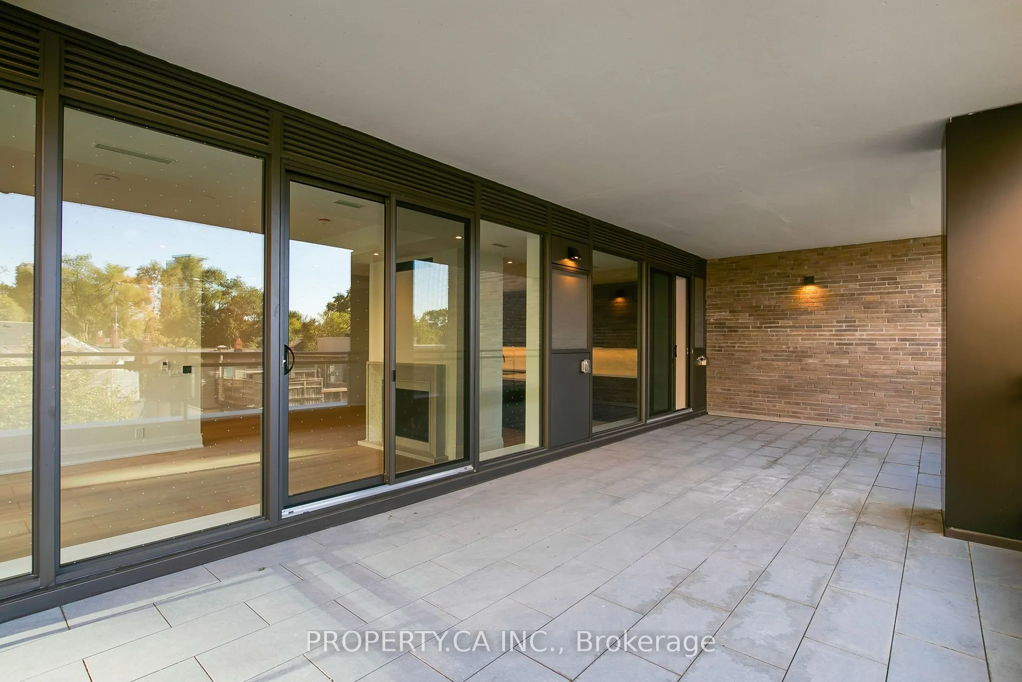 10 Prince Arthur Avenue, #403