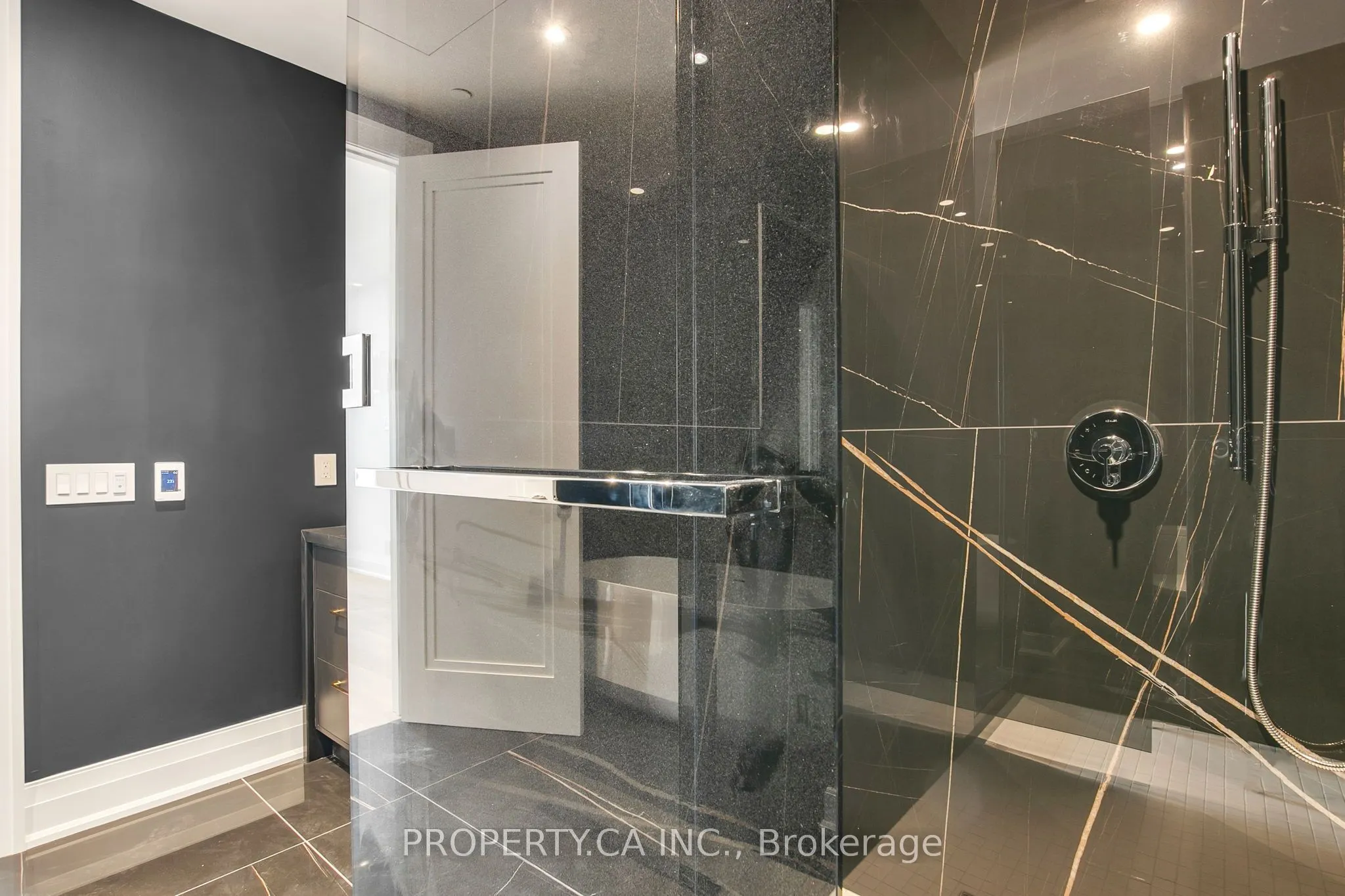 10 Prince Arthur Avenue, #403