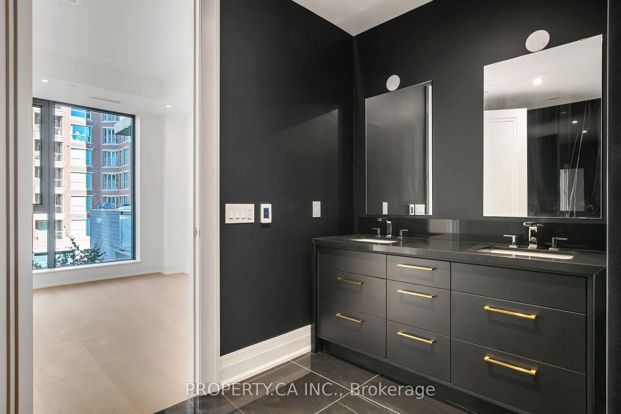 10 Prince Arthur Avenue, #403