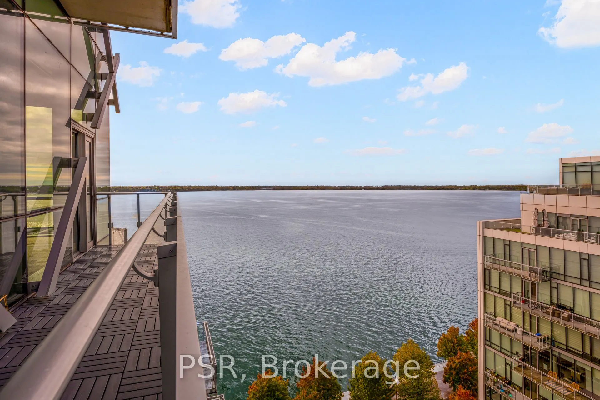 39 Queens Quay E, #1211