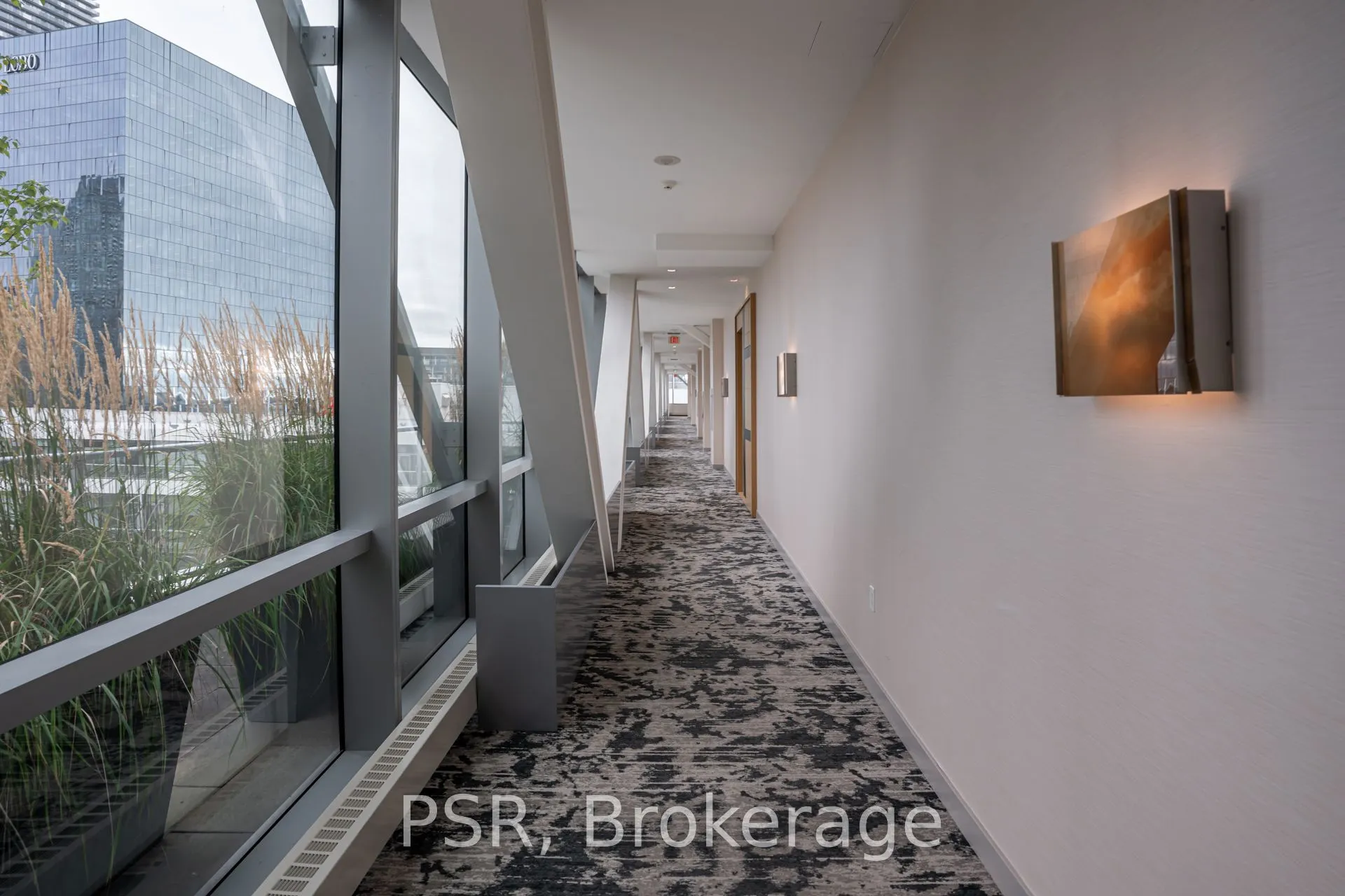 39 Queens Quay E, #1211