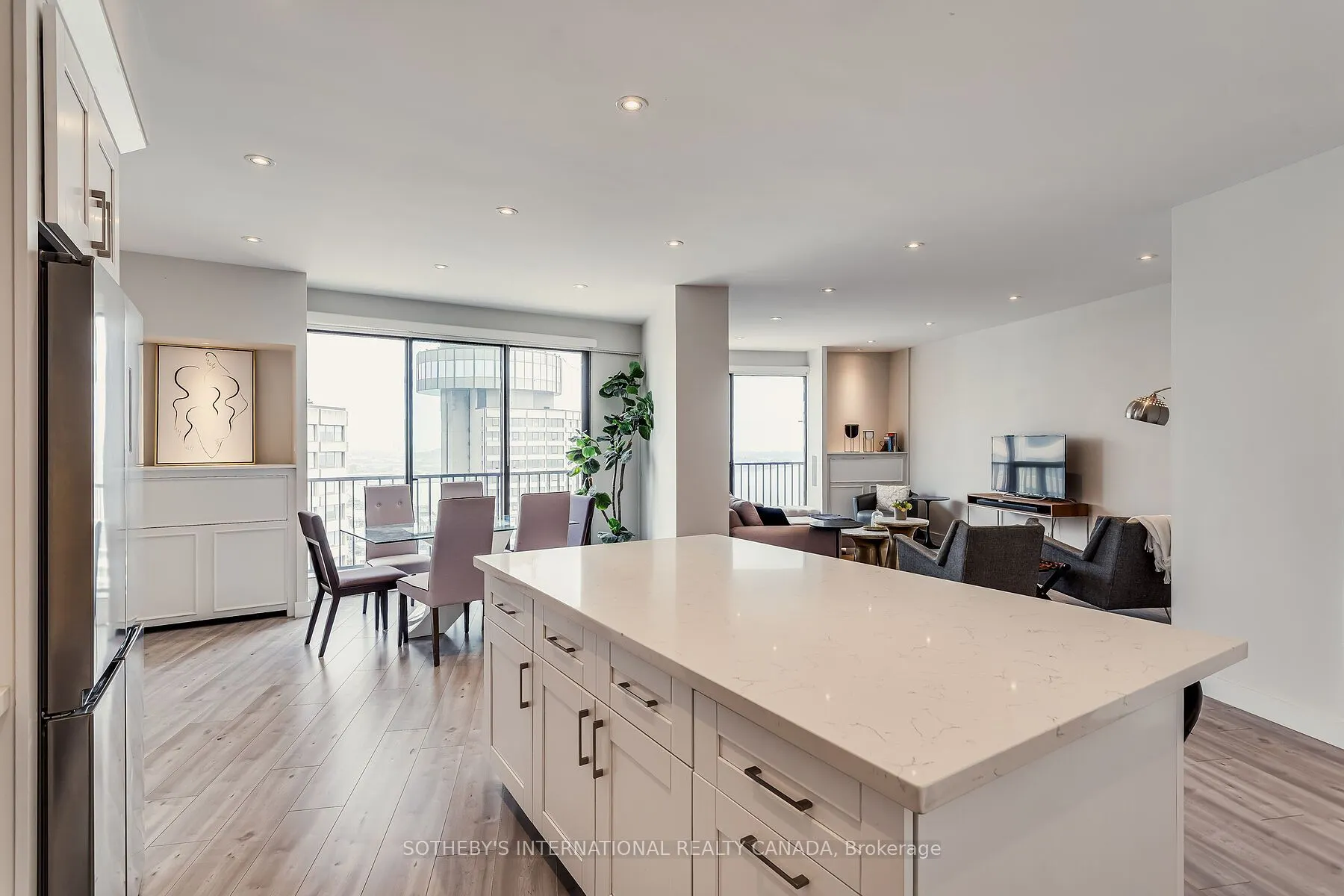 33 Harbour Square, #3408