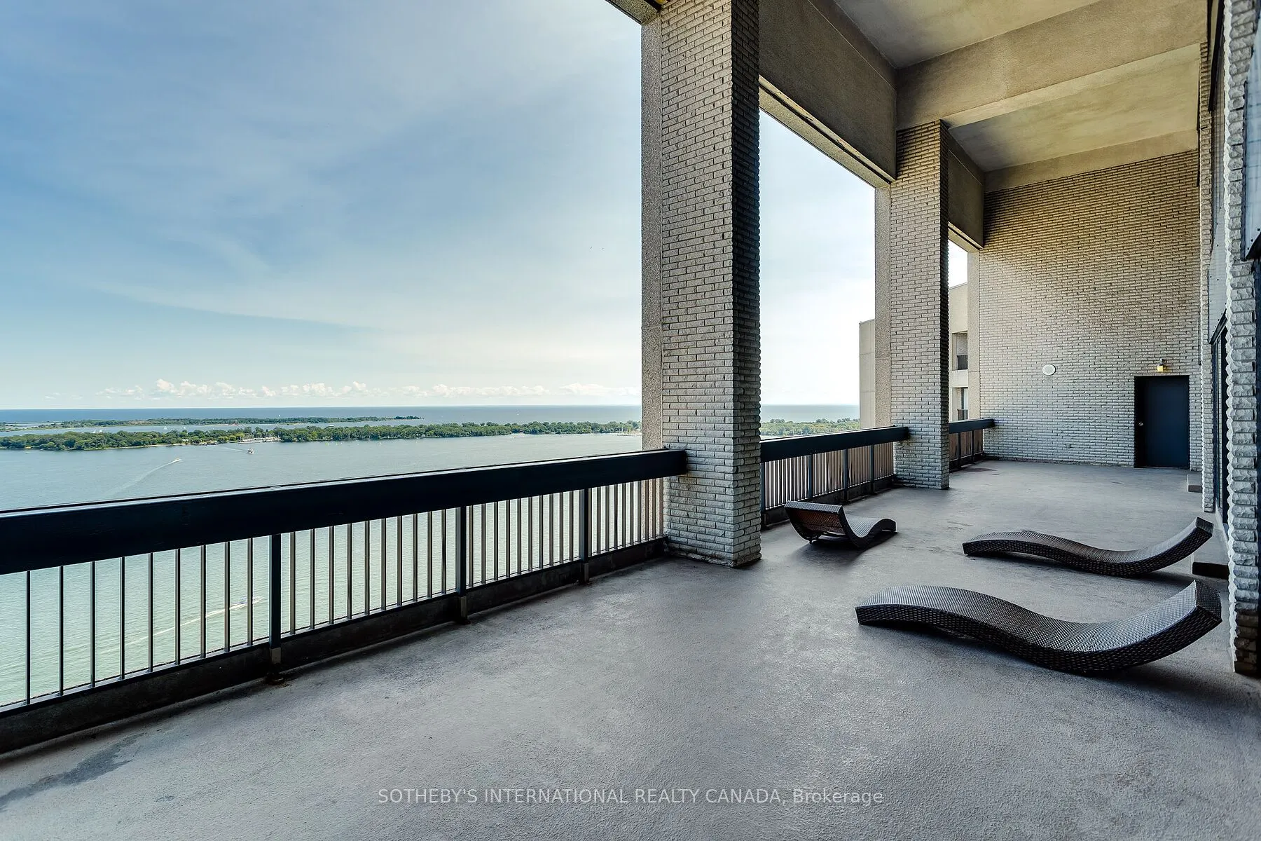 33 Harbour Square, #3408