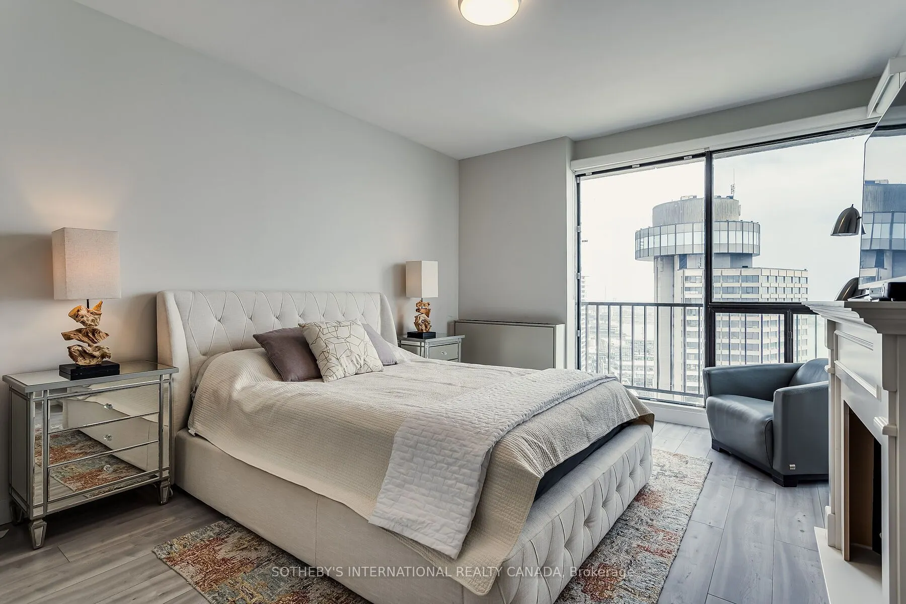 33 Harbour Square, #3408