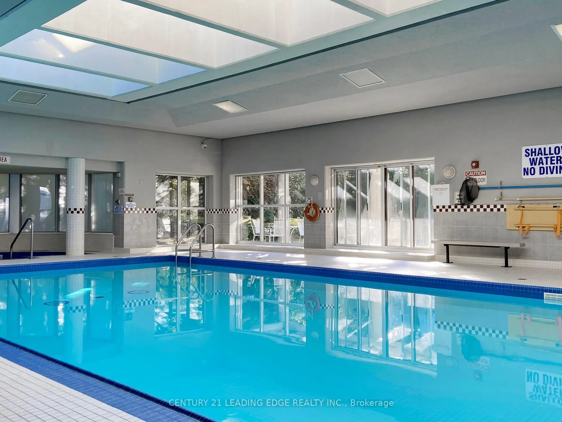 5785 Yonge Street, #PH404