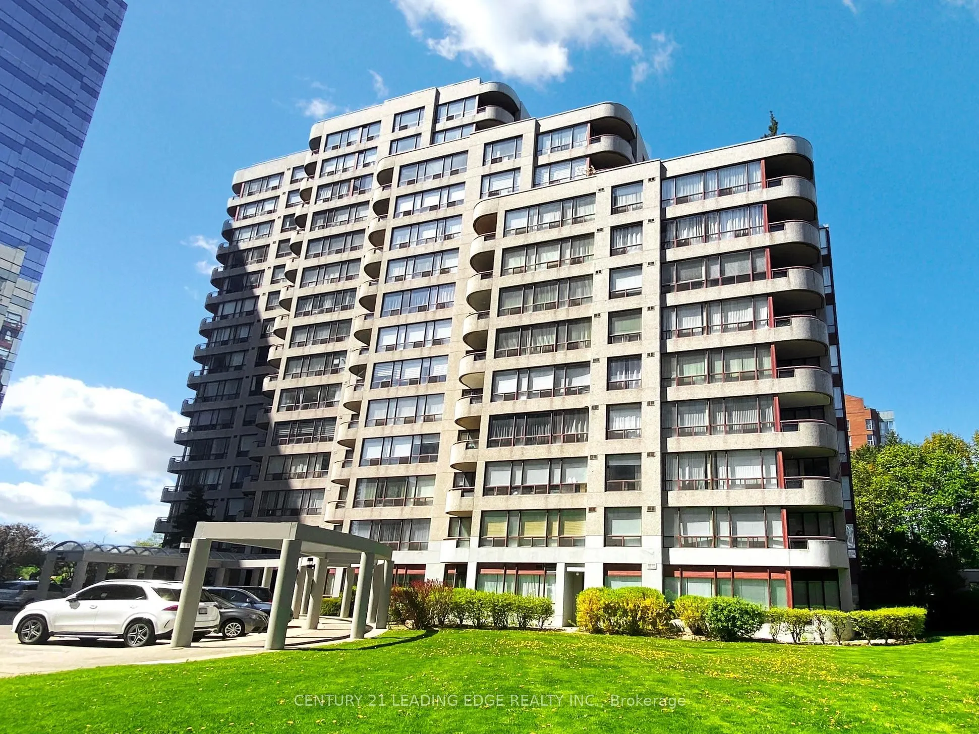 5785 Yonge Street, #PH404