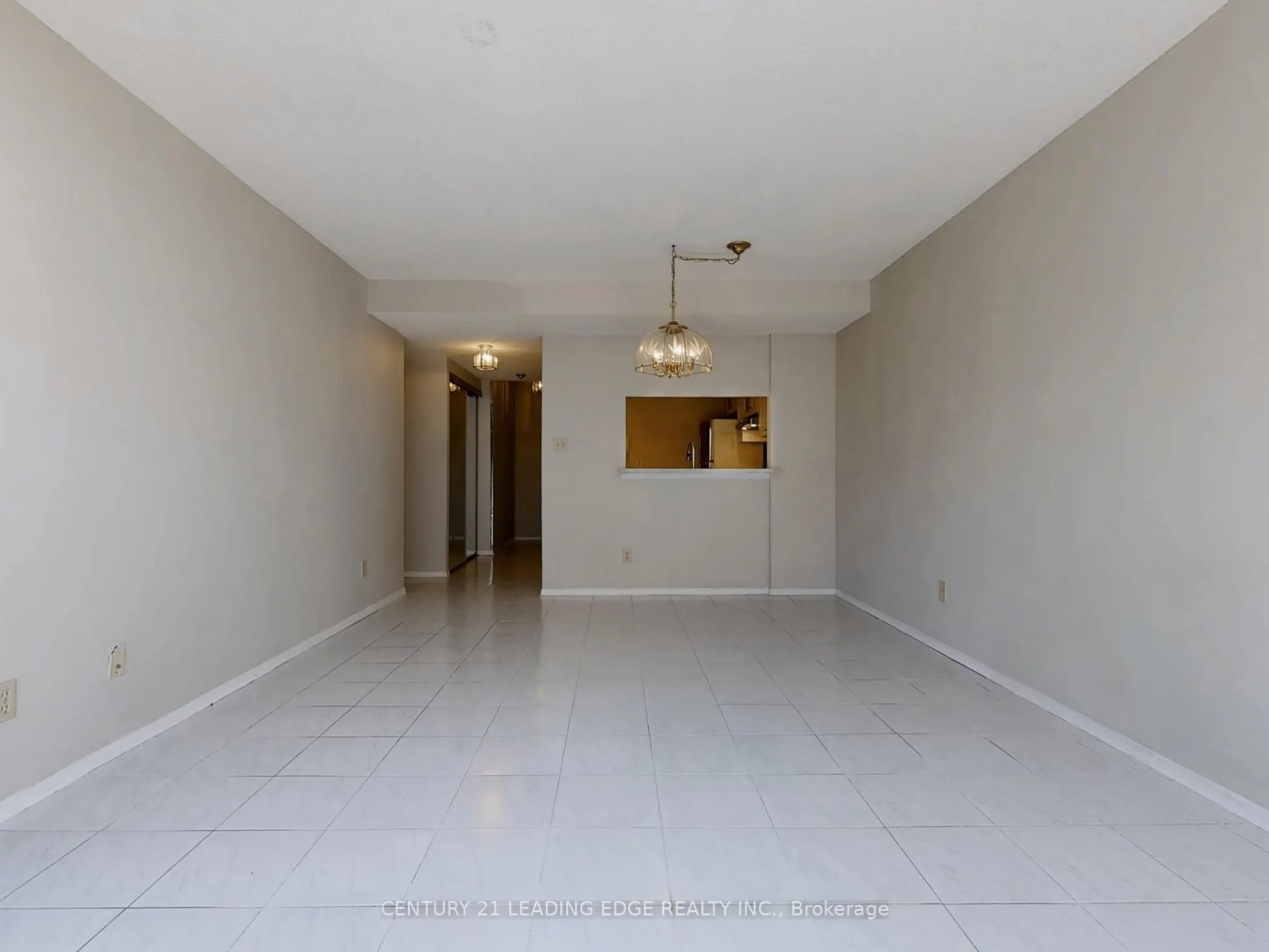 5785 Yonge Street, #PH404