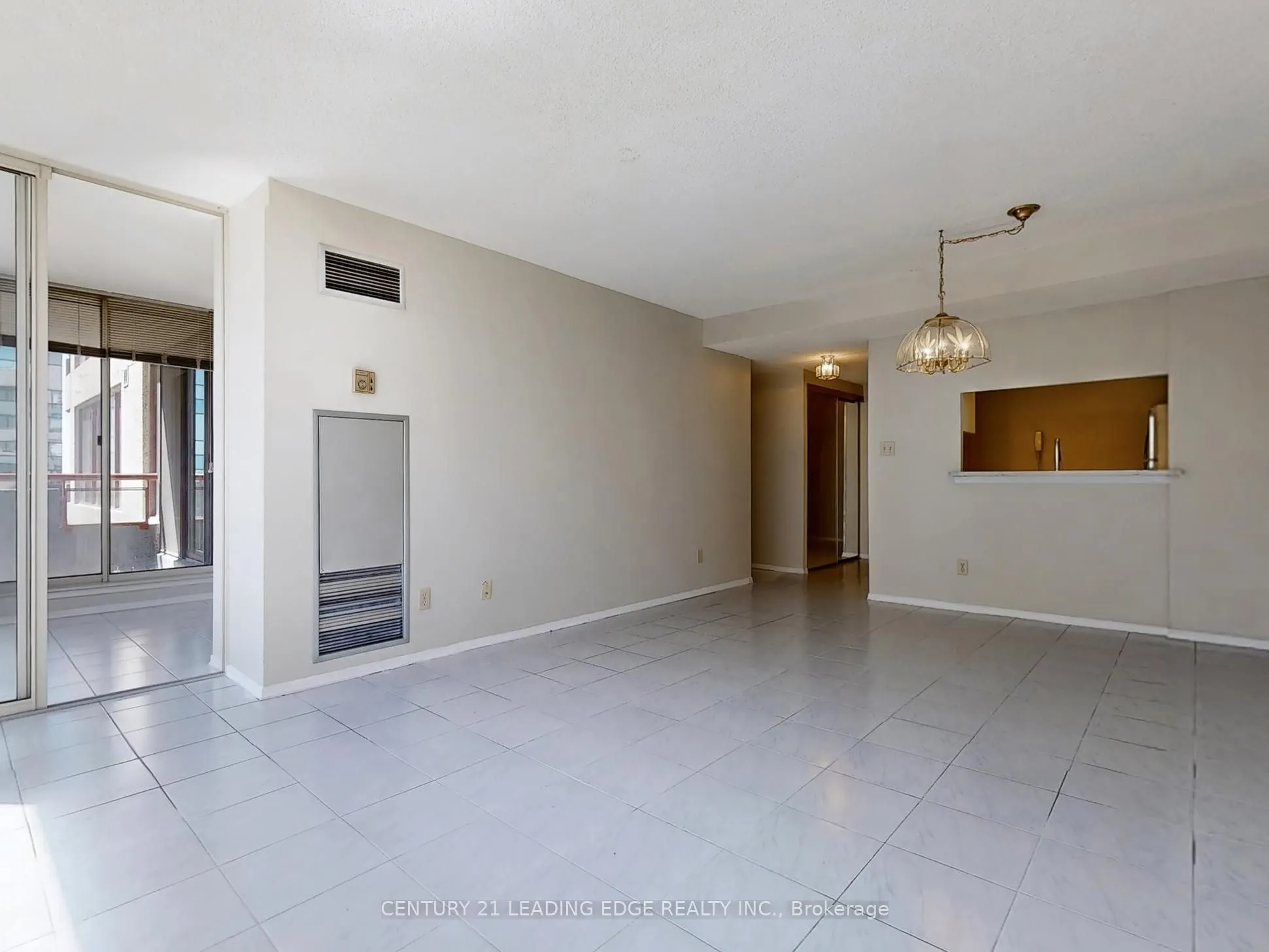 5785 Yonge Street, #PH404