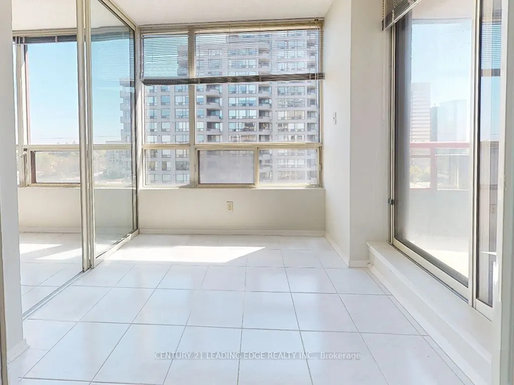 5785 Yonge Street, #PH404