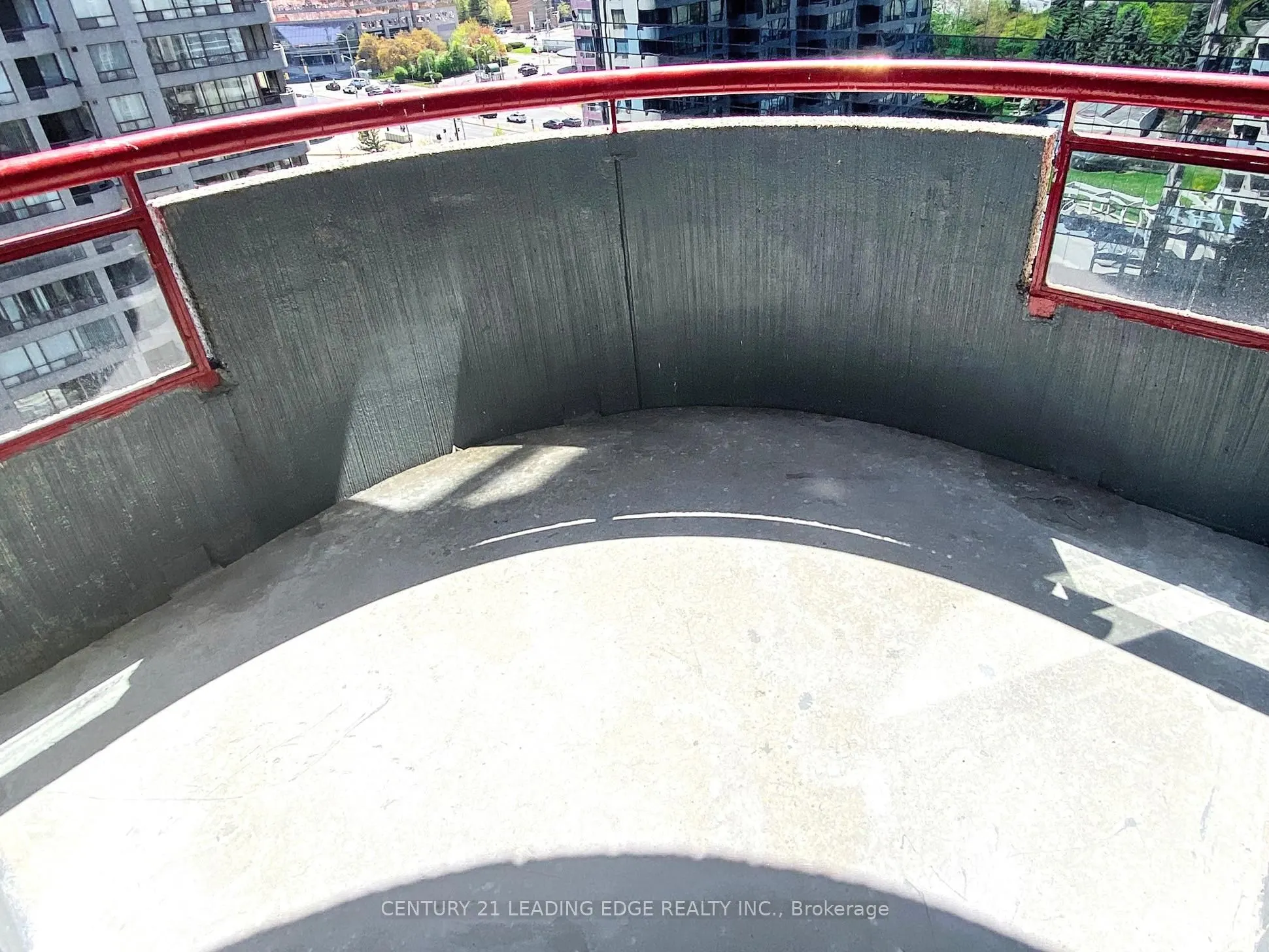 5785 Yonge Street, #PH404