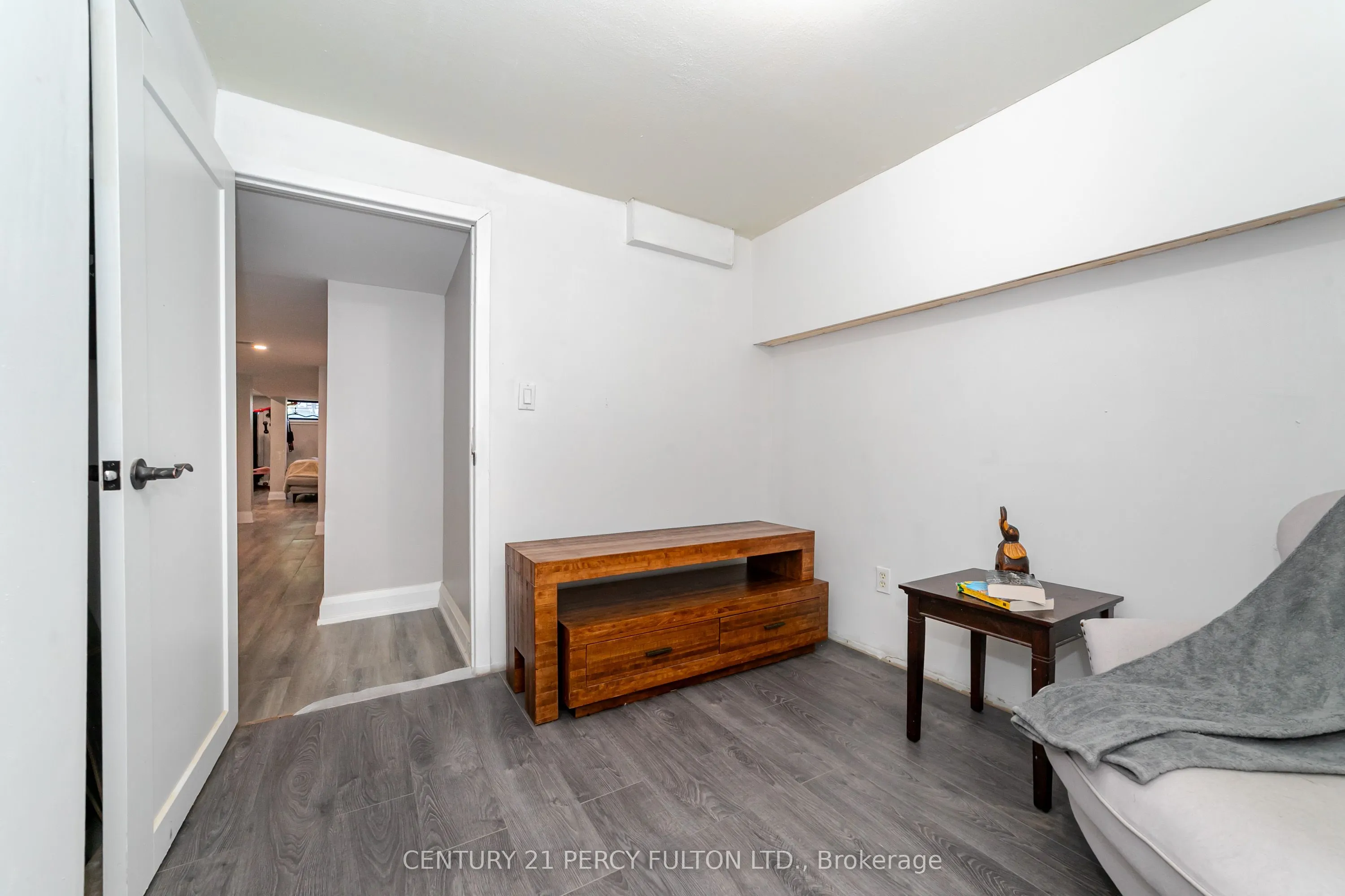 83 Cairnside Crescent