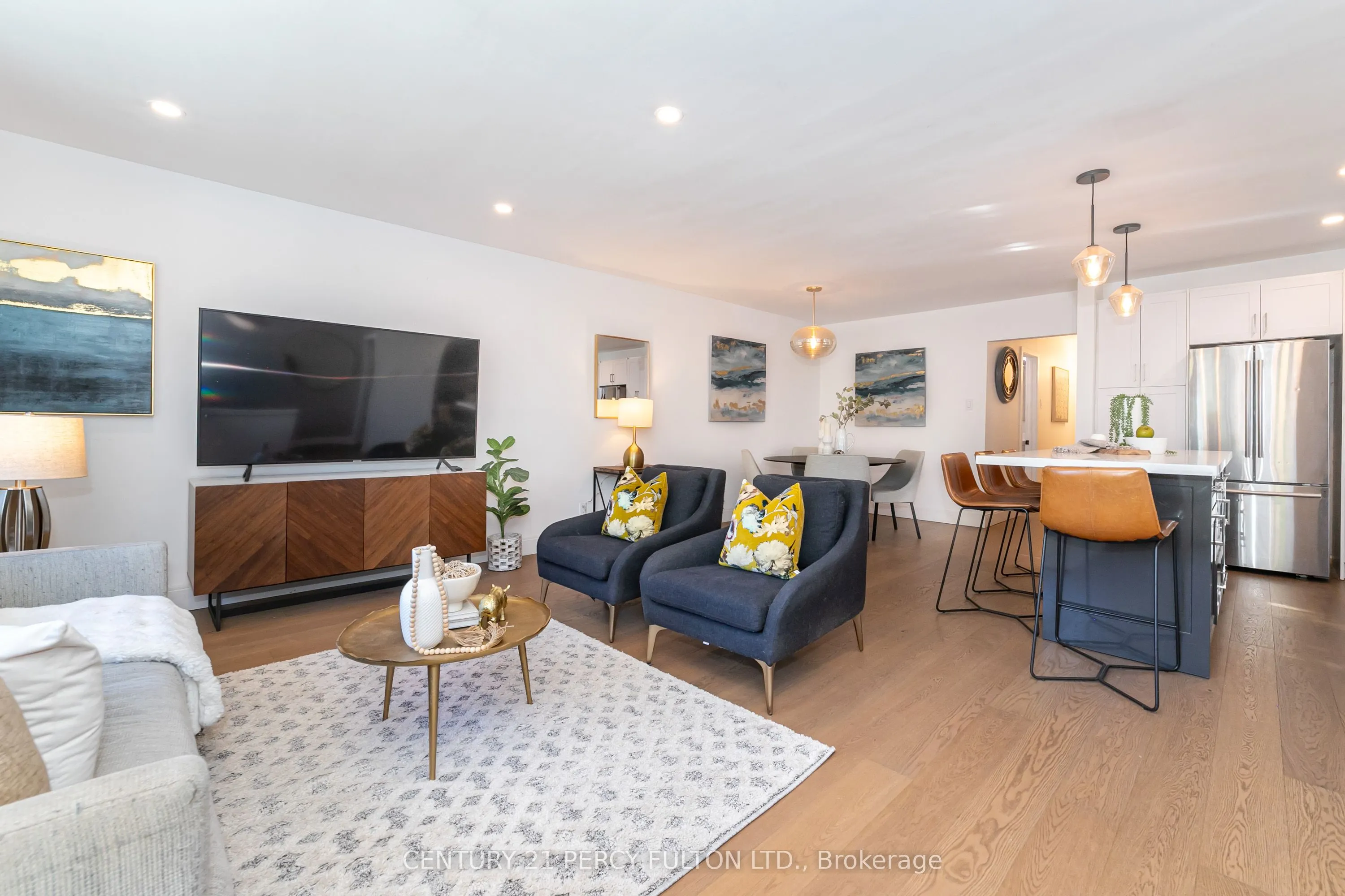 83 Cairnside Crescent