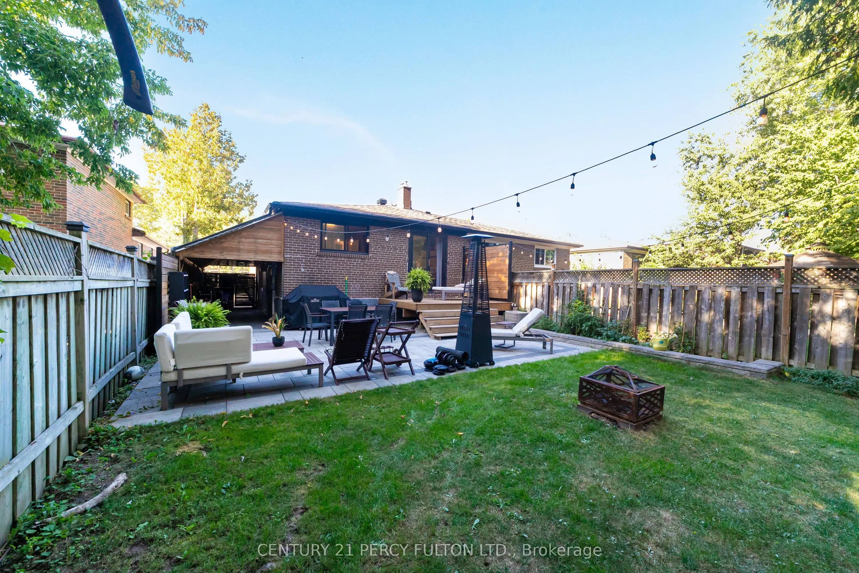 83 Cairnside Crescent
