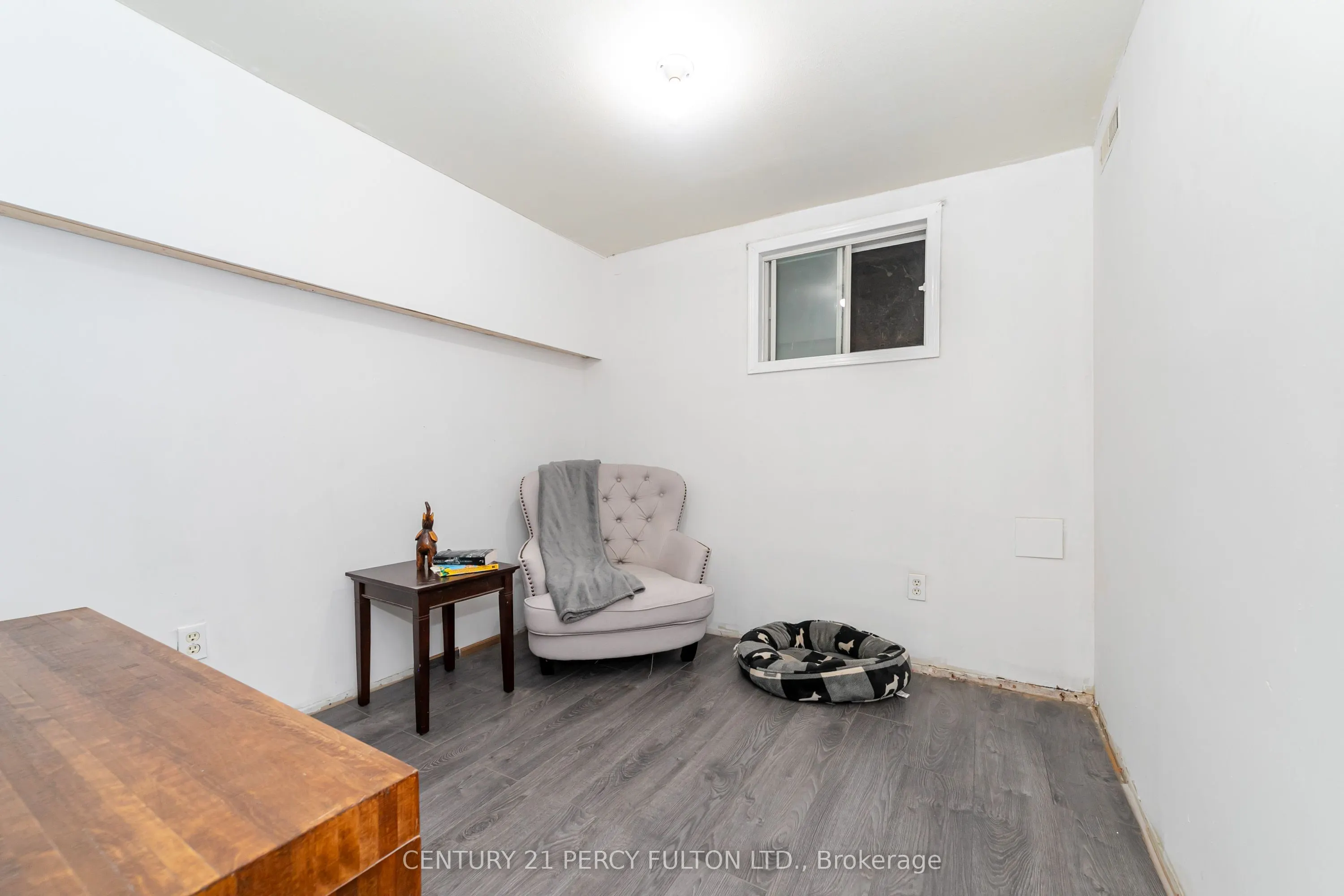 83 Cairnside Crescent