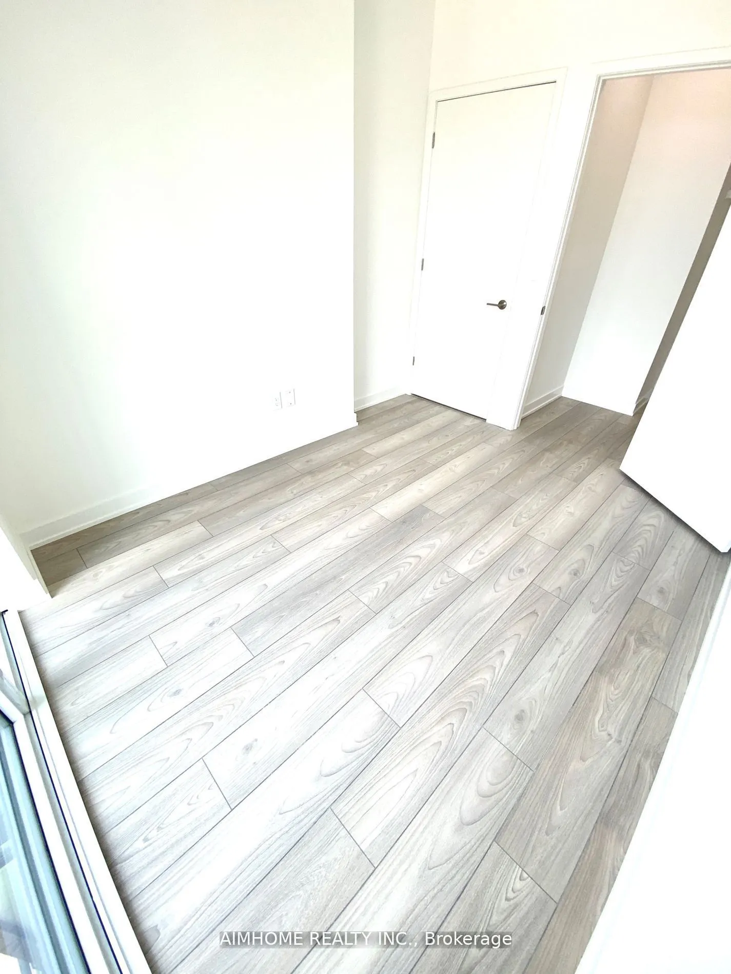 8 Tippett Road, #1017