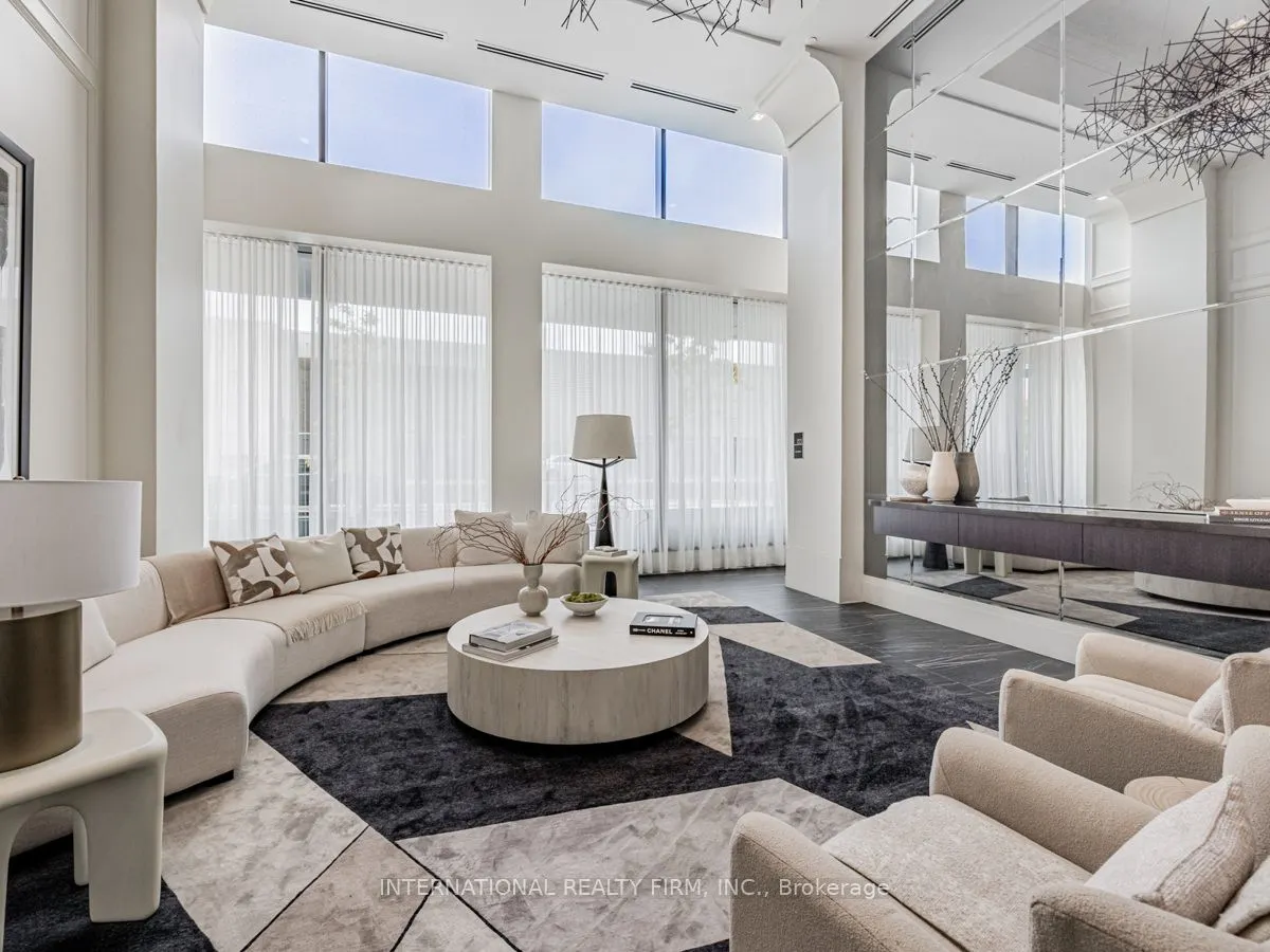 33 Frederick Todd Way W, #207