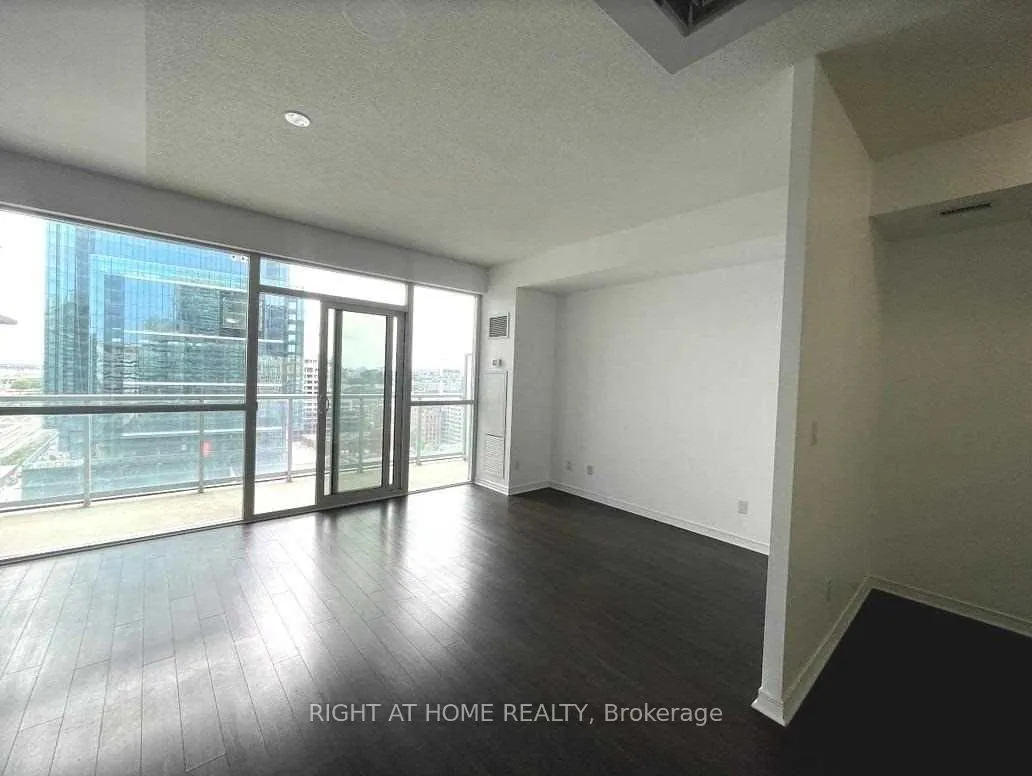 352 Front Street W, #1912