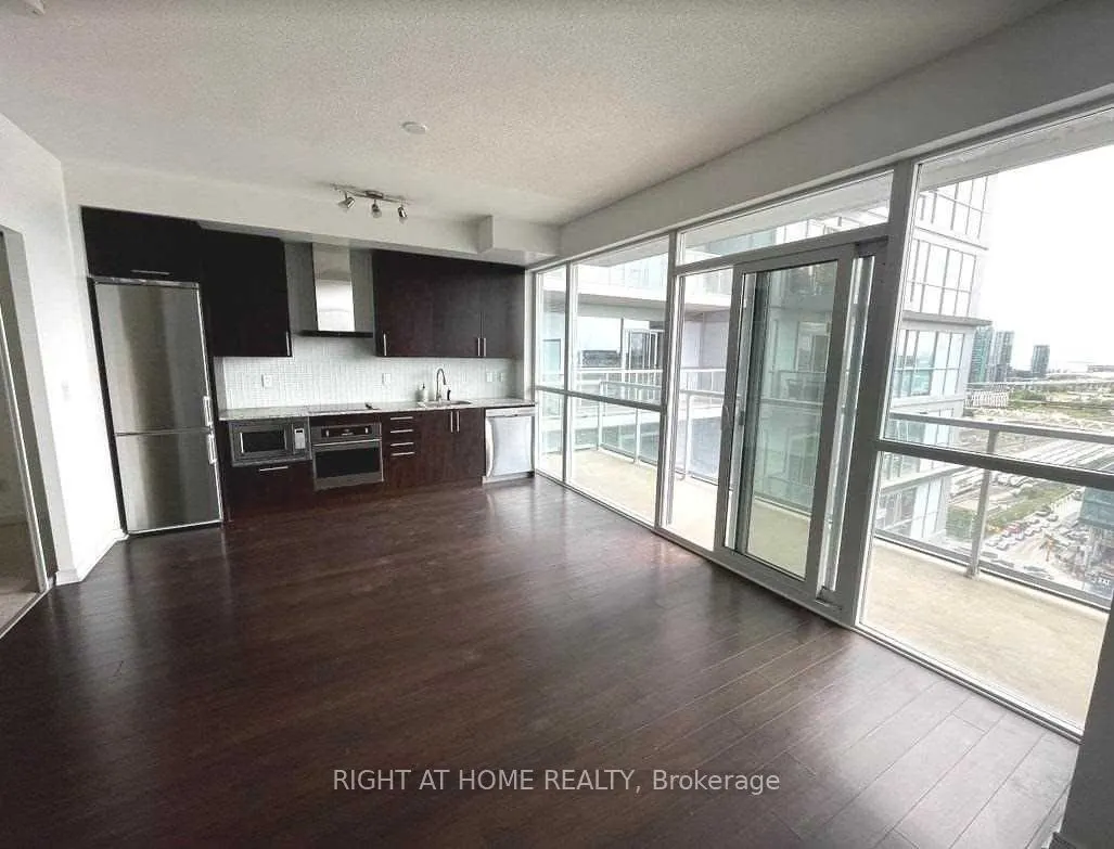 352 Front Street W, #1912