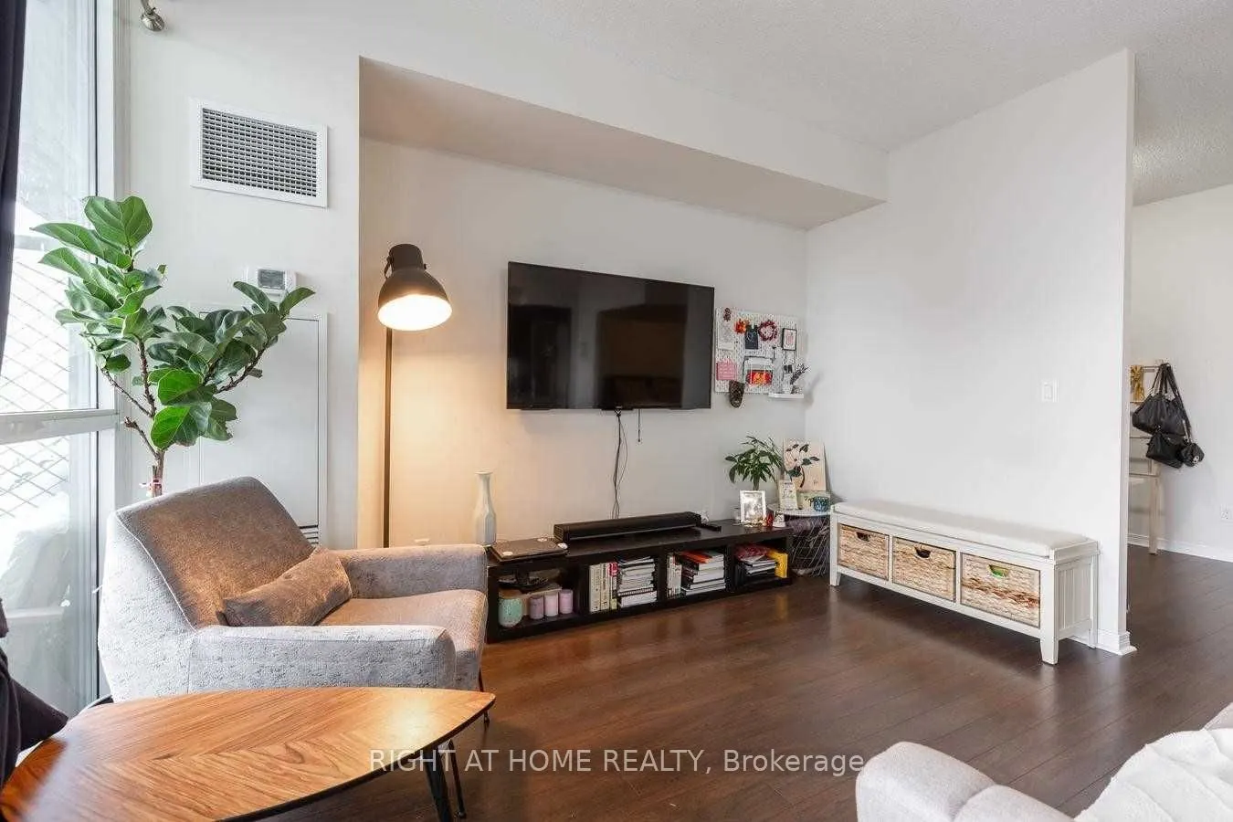 352 Front Street W, #1912