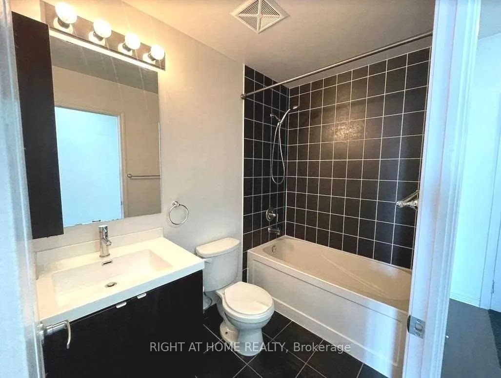 352 Front Street W, #1912