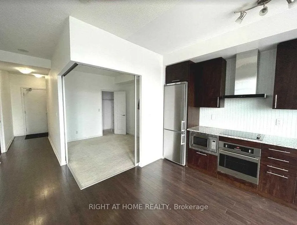 352 Front Street W, #1912