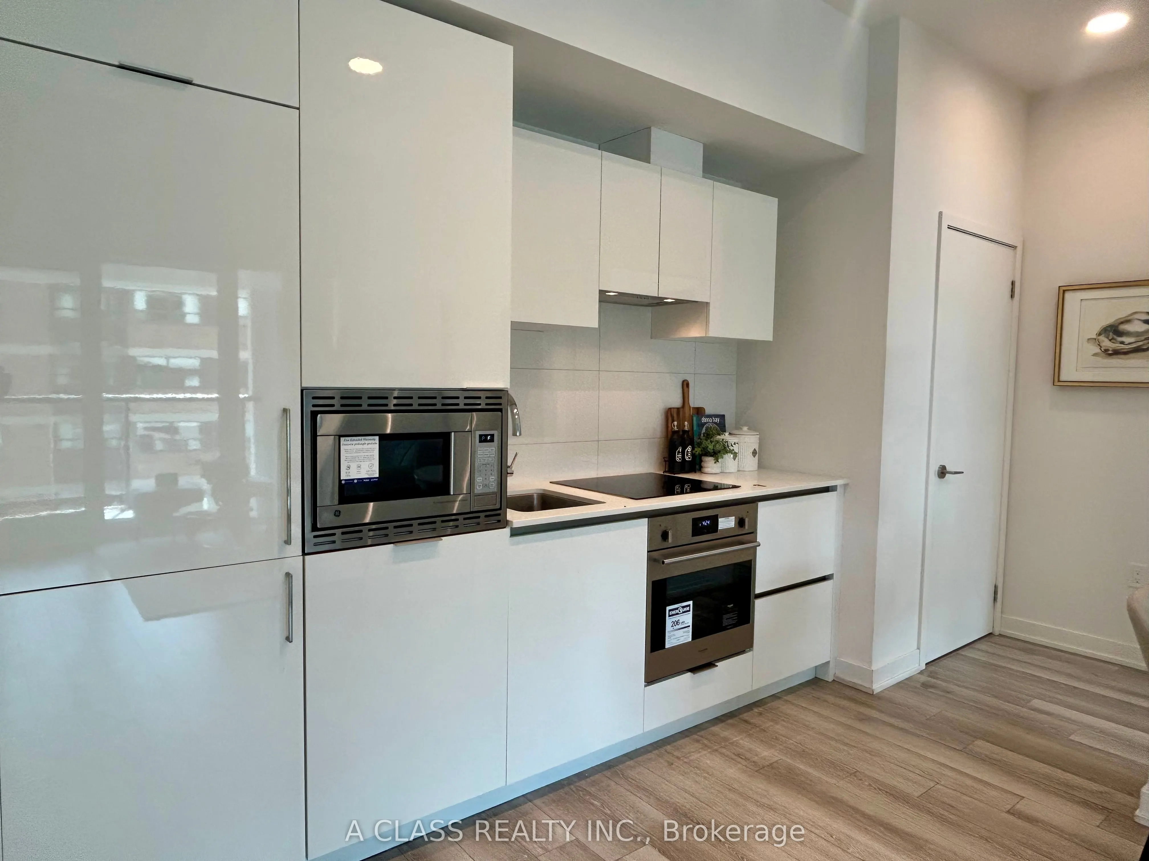 121 St Patrick Street, #1113