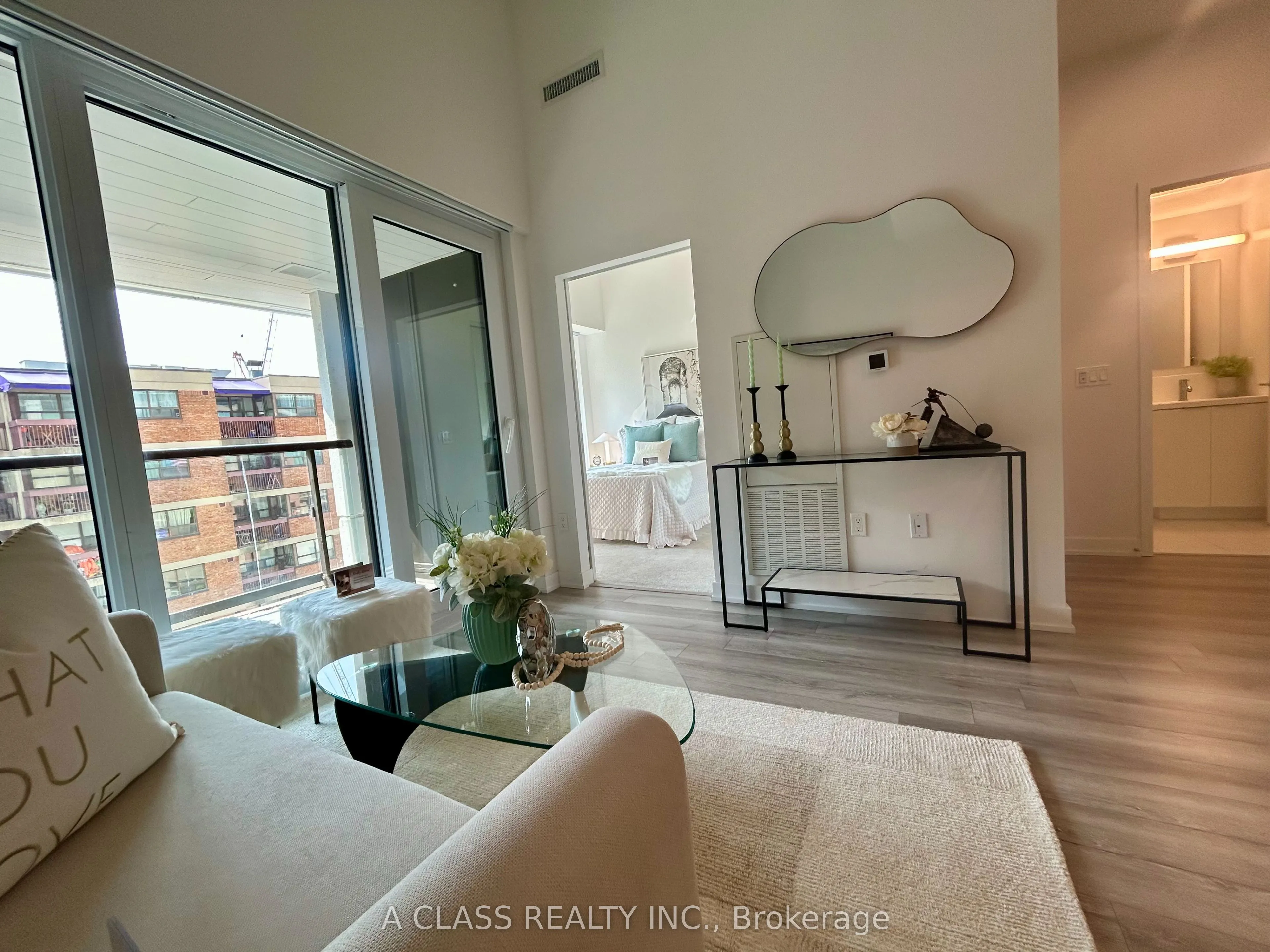 121 St Patrick Street, #1113
