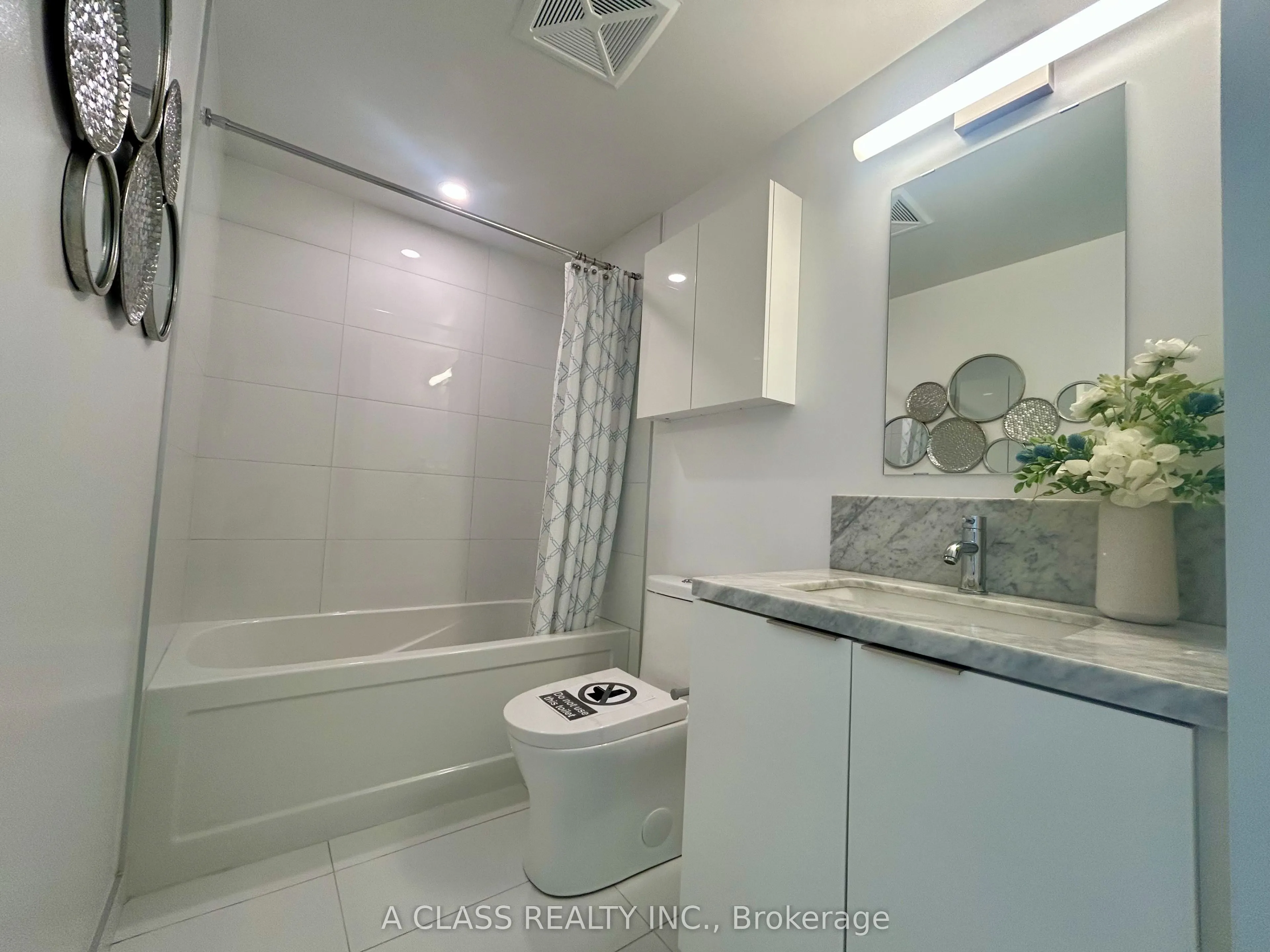 121 St Patrick Street, #1113