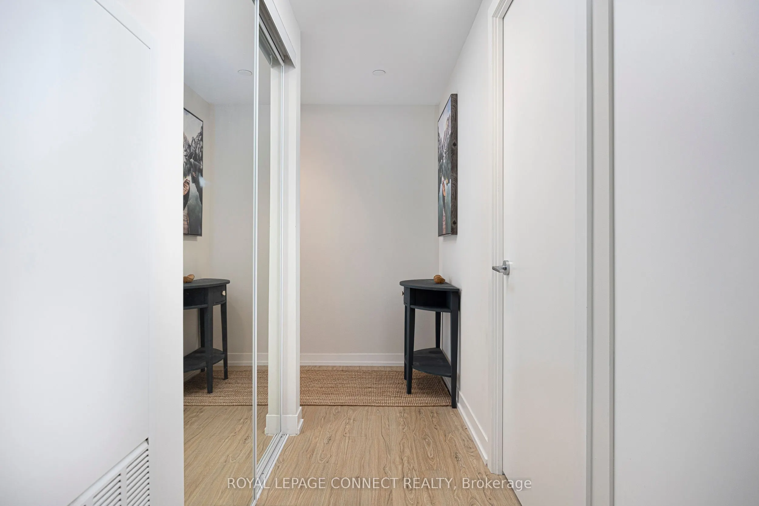 85 Wood Street, #2806