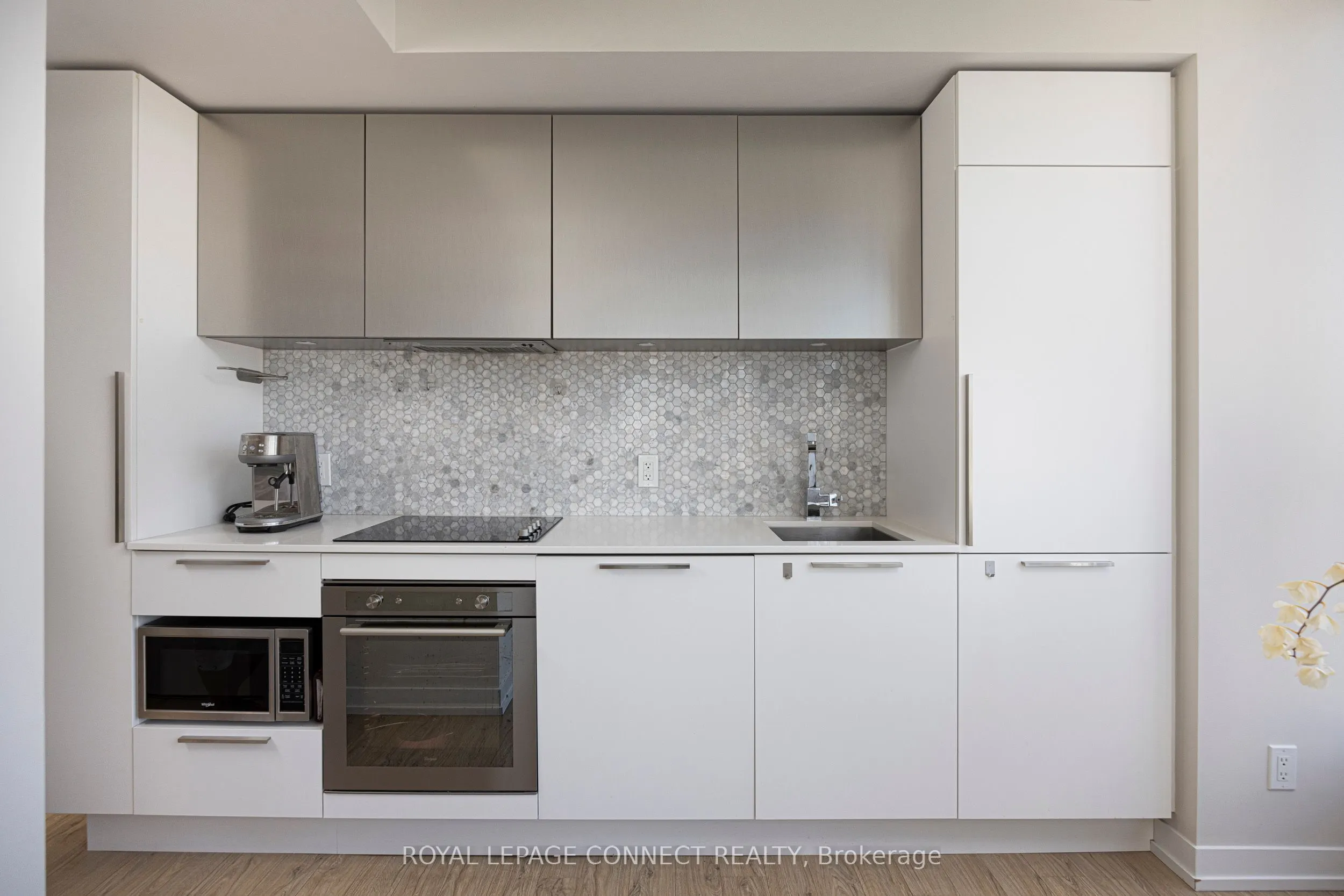 85 Wood Street, #2806