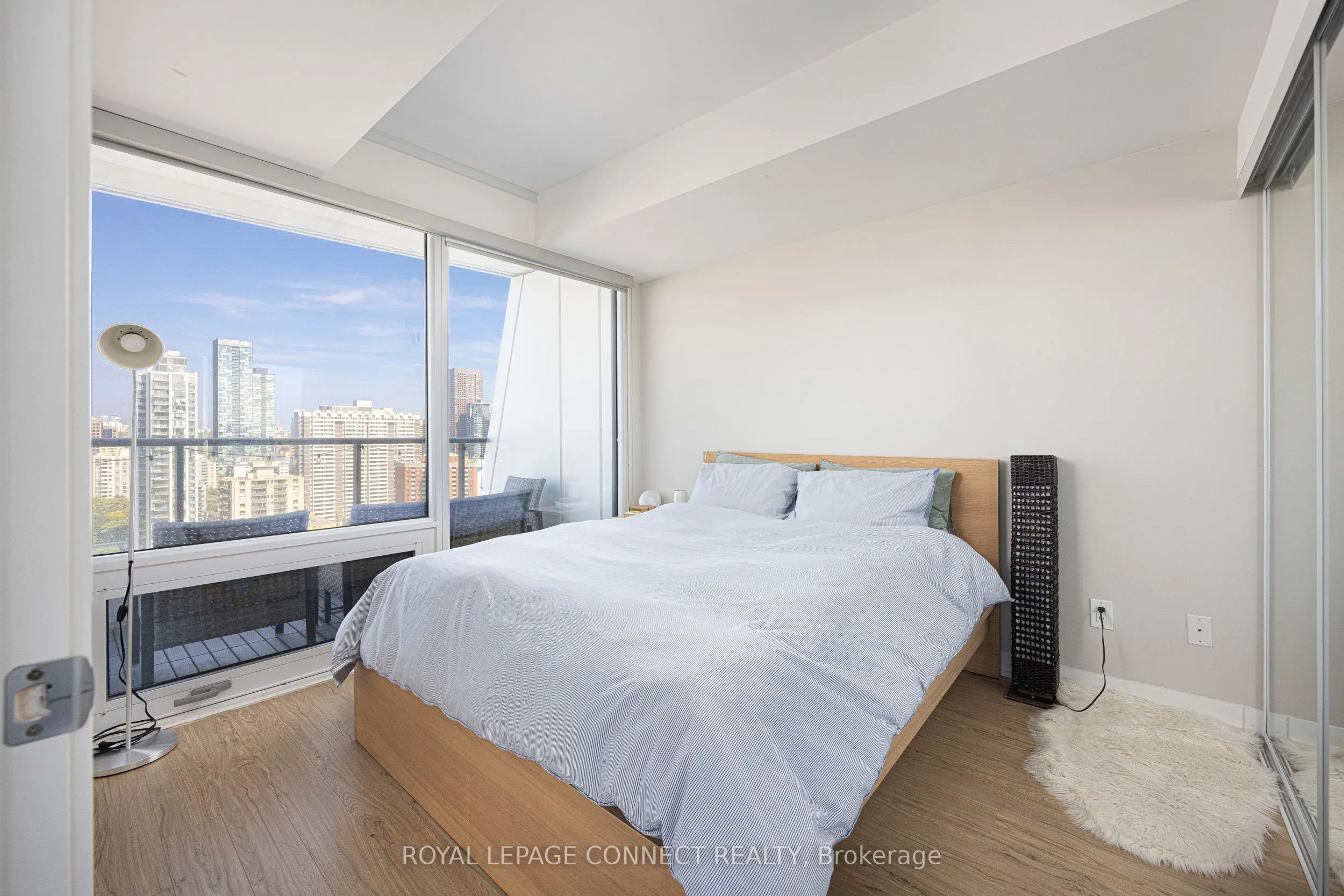 85 Wood Street, #2806