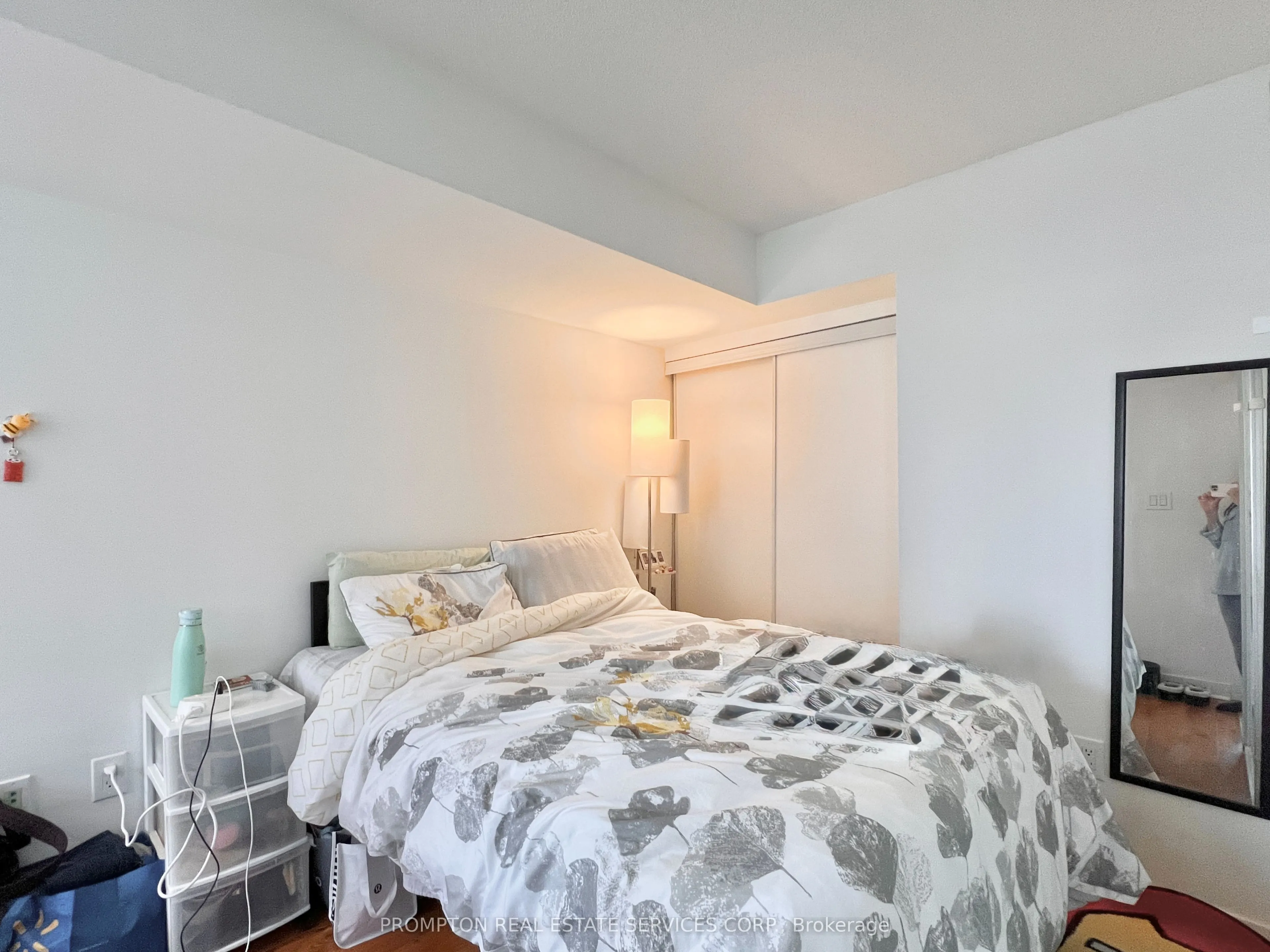 8 Telegram Mews, #608