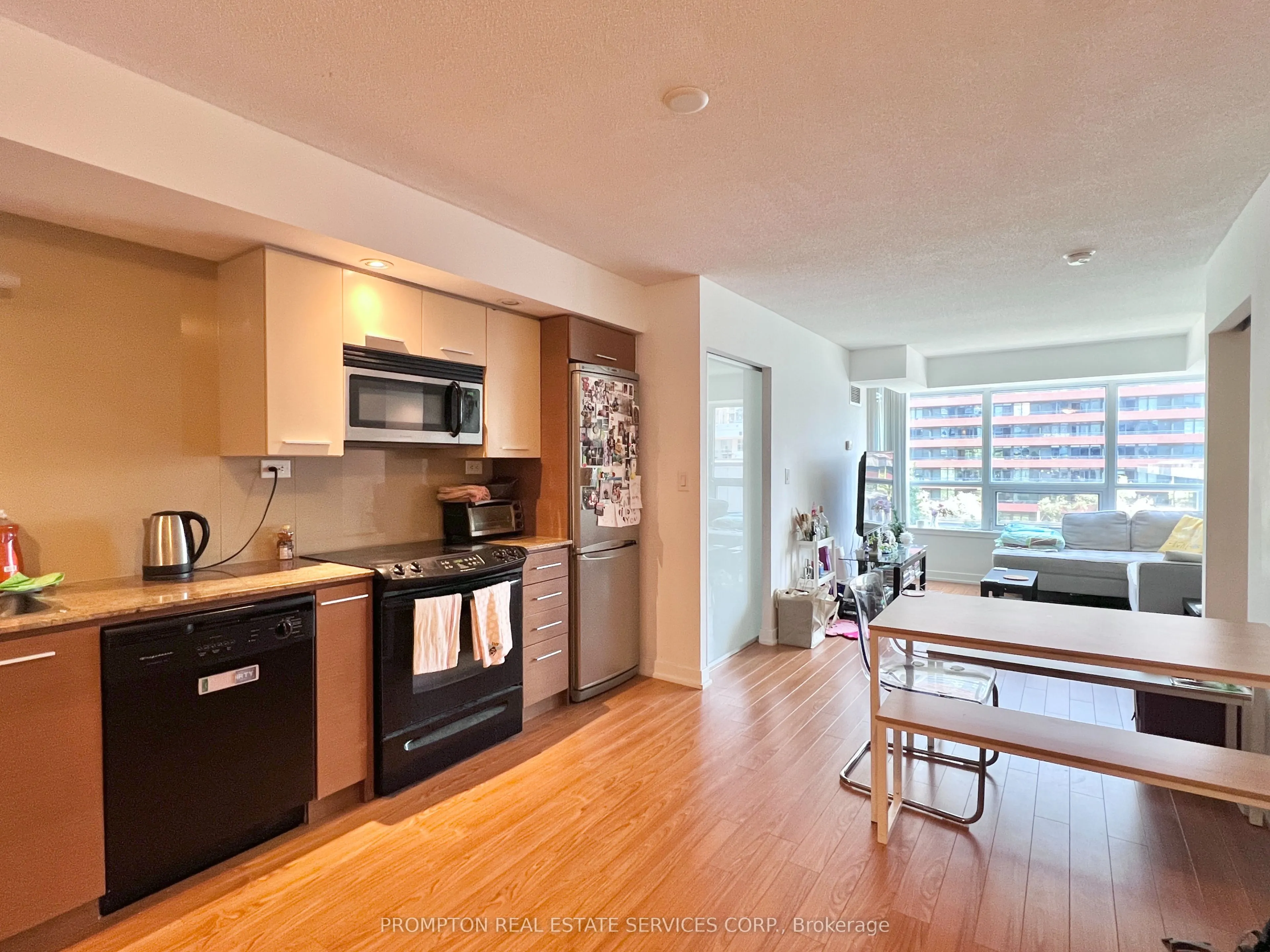 8 Telegram Mews, #608