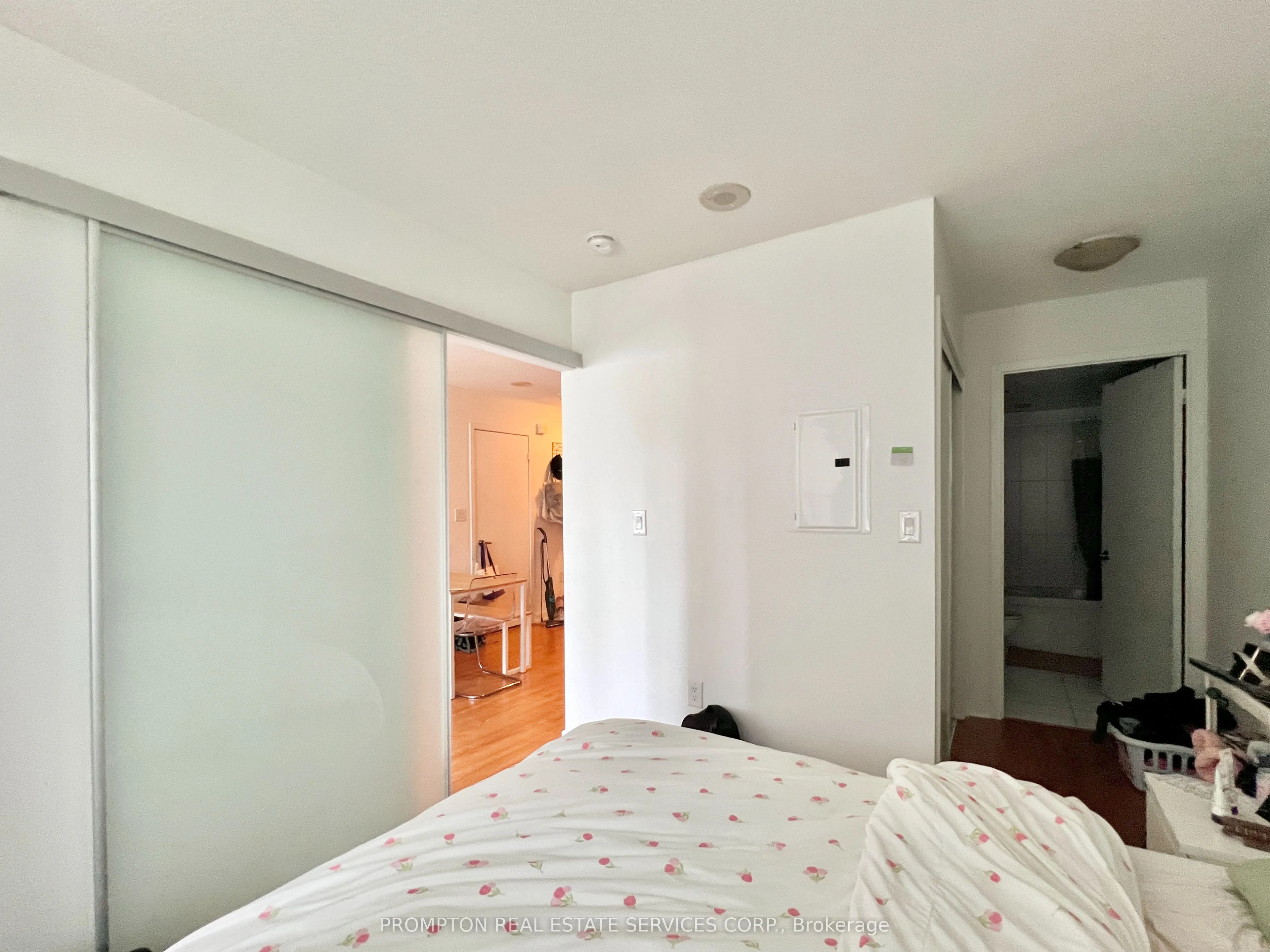 8 Telegram Mews, #608