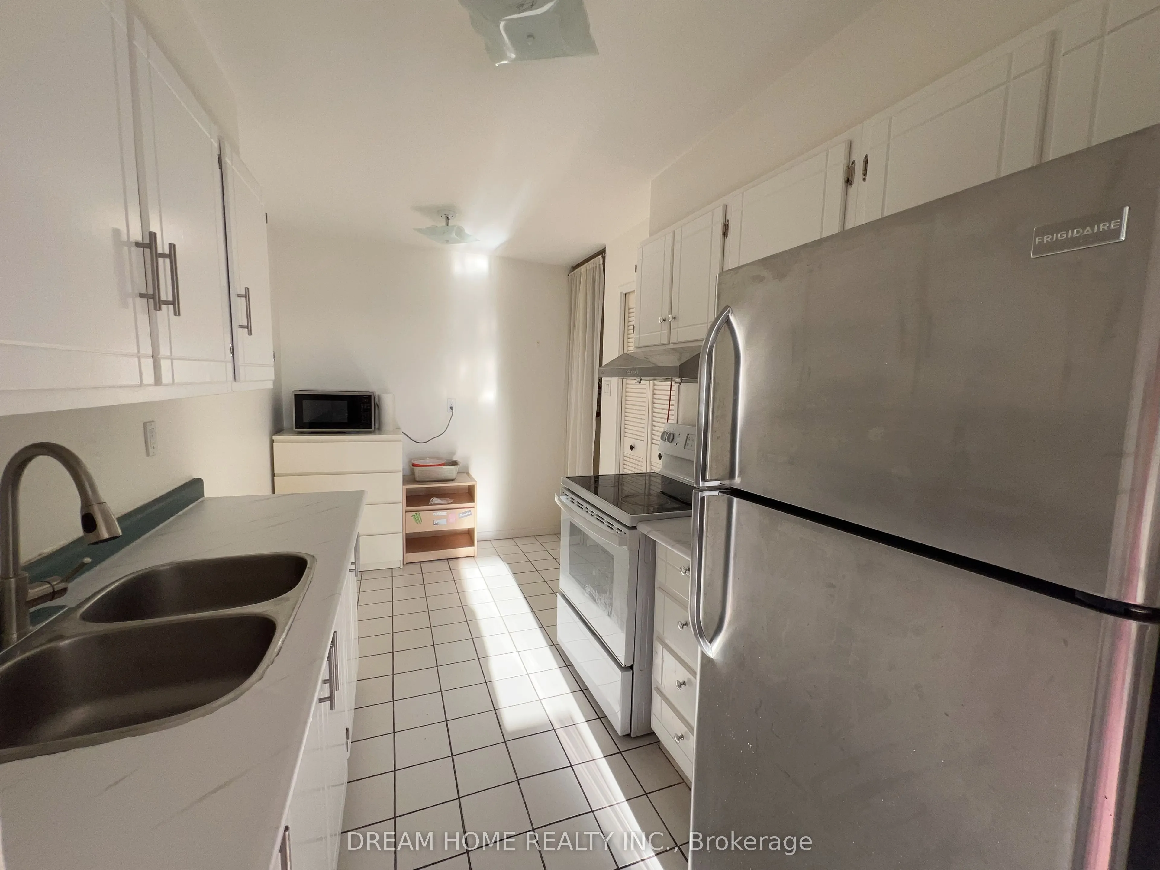350 Seneca Hill Drive, #705