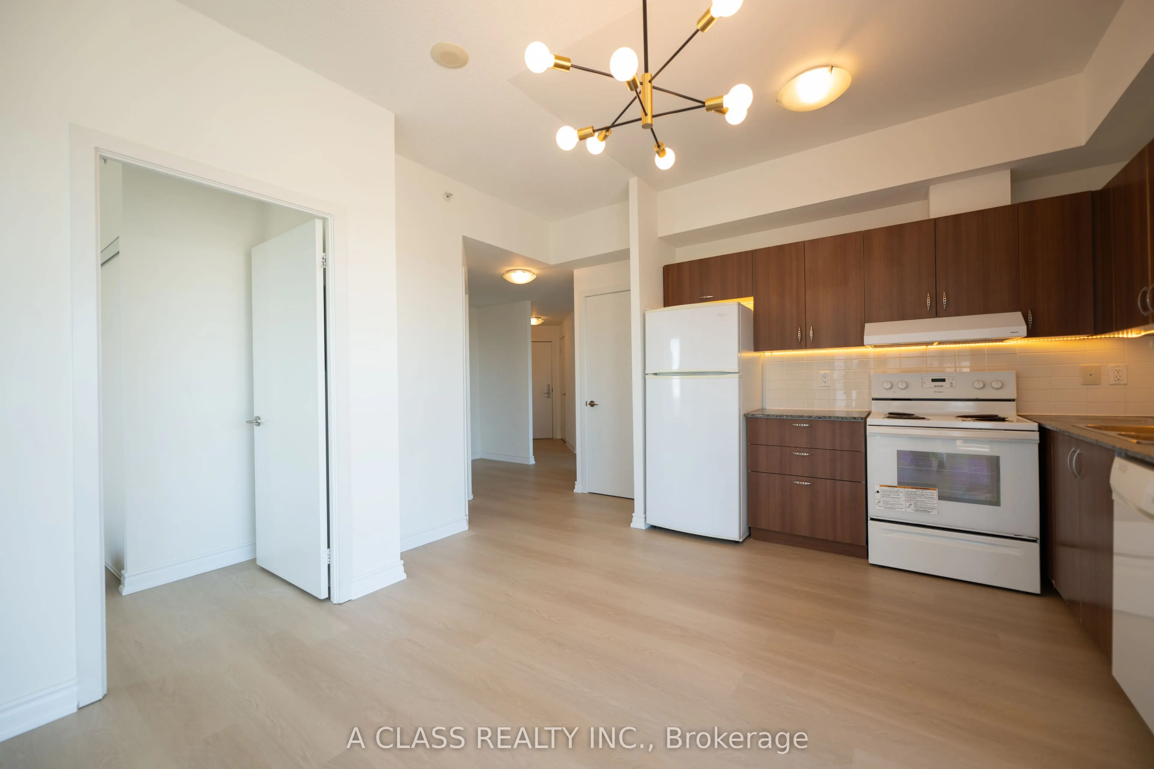 5740 Yonge Street, #2209
