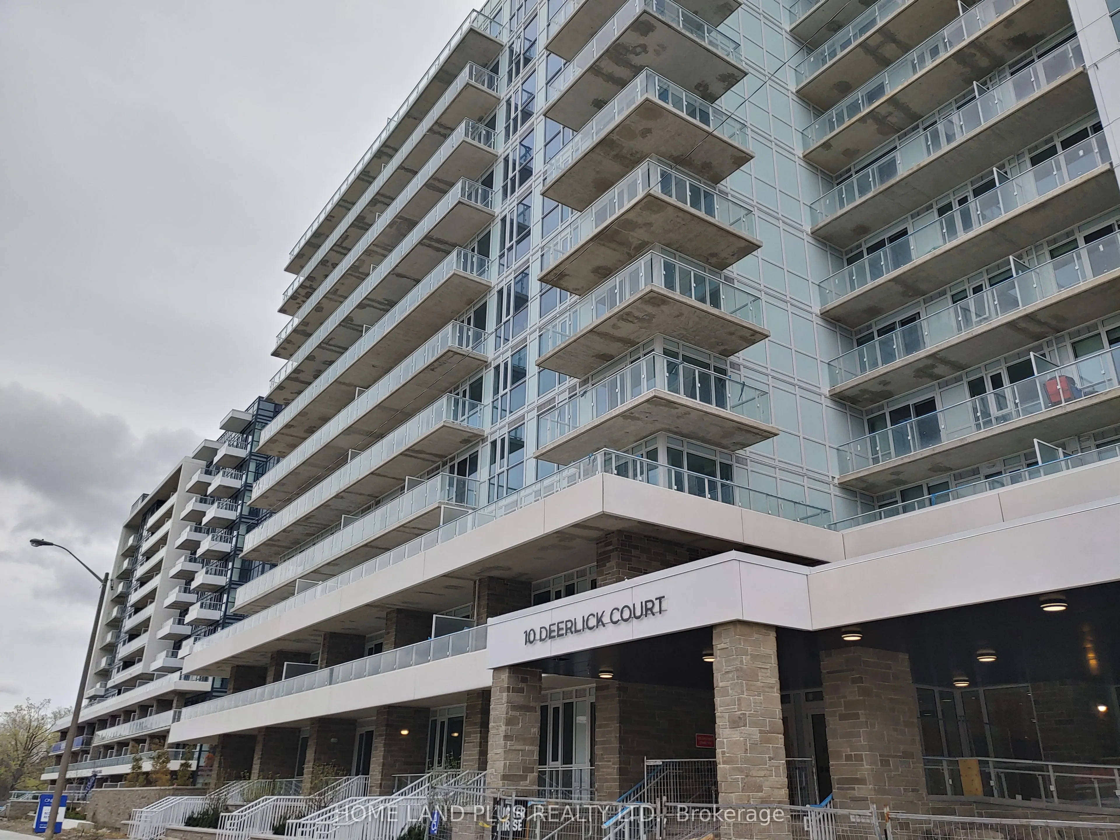 10 Deerlick Court S, #1108