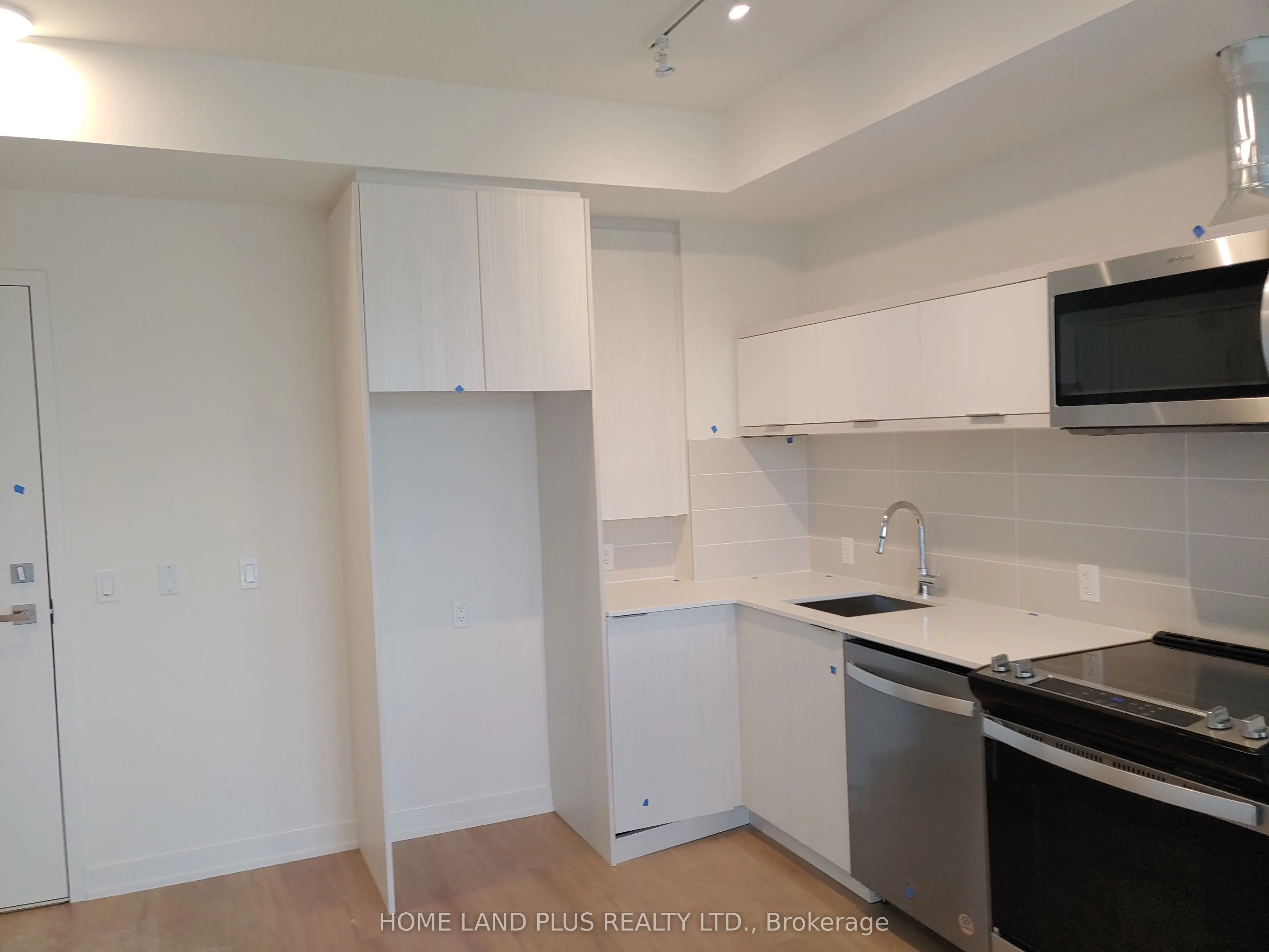 10 Deerlick Court S, #1108