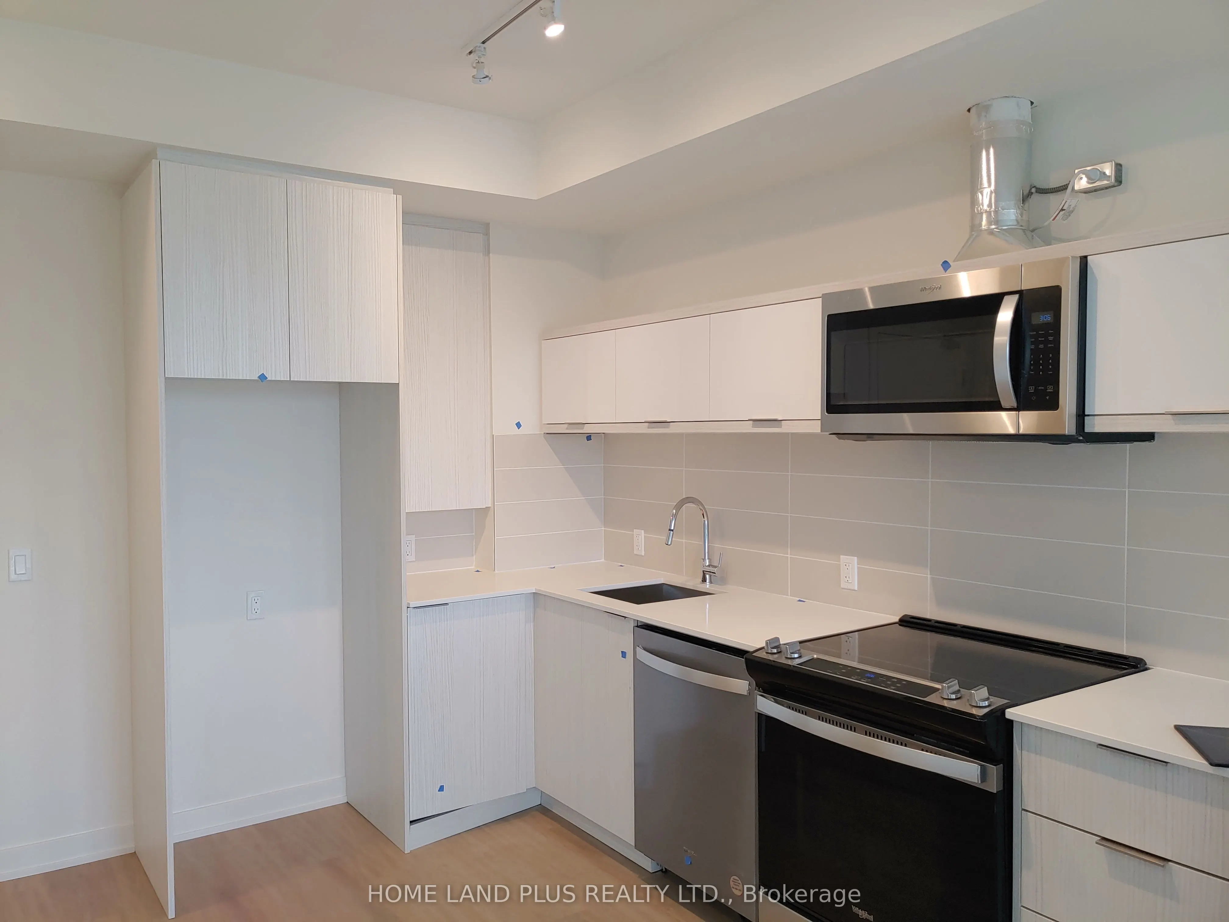 10 Deerlick Court S, #1108