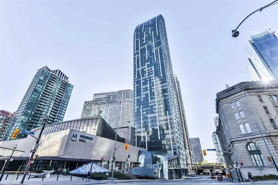 8 The Esplanade, #405