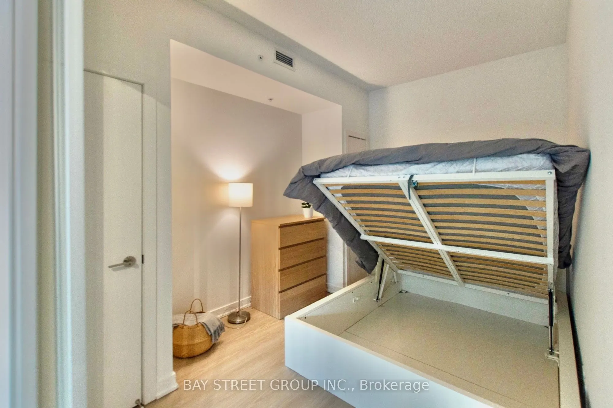 199 Richmond Street W, #203