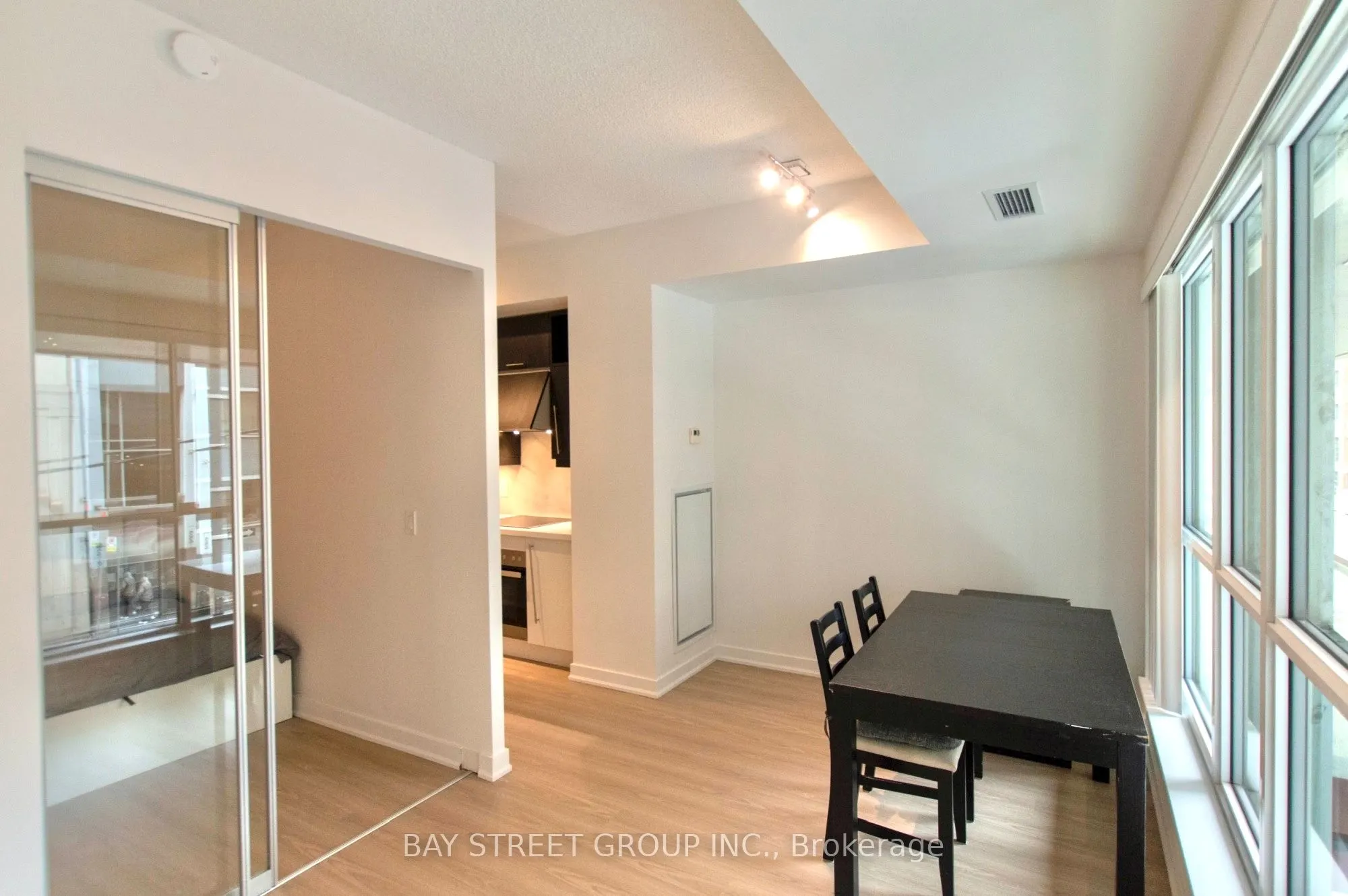 199 Richmond Street W, #203