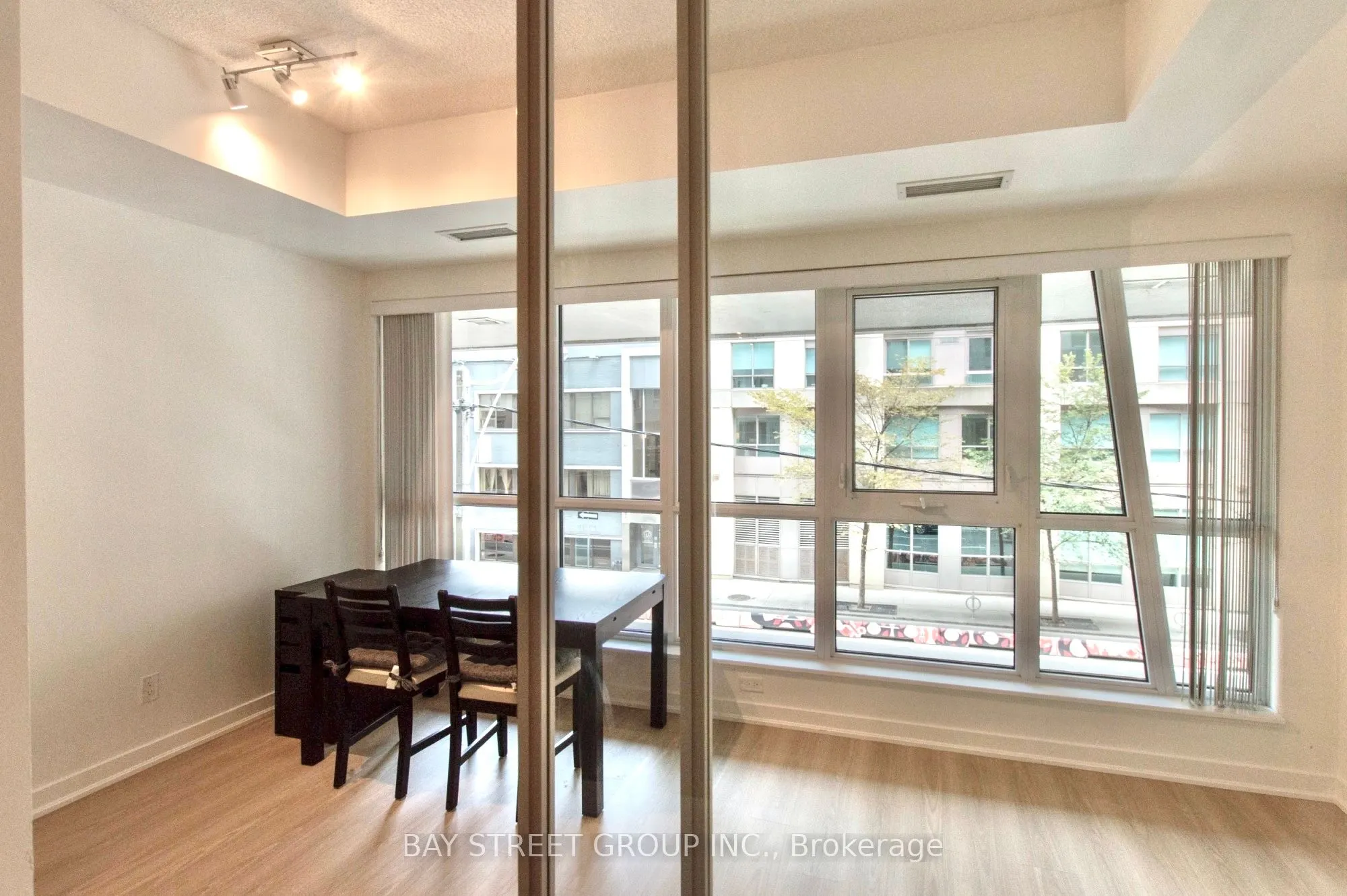 199 Richmond Street W, #203